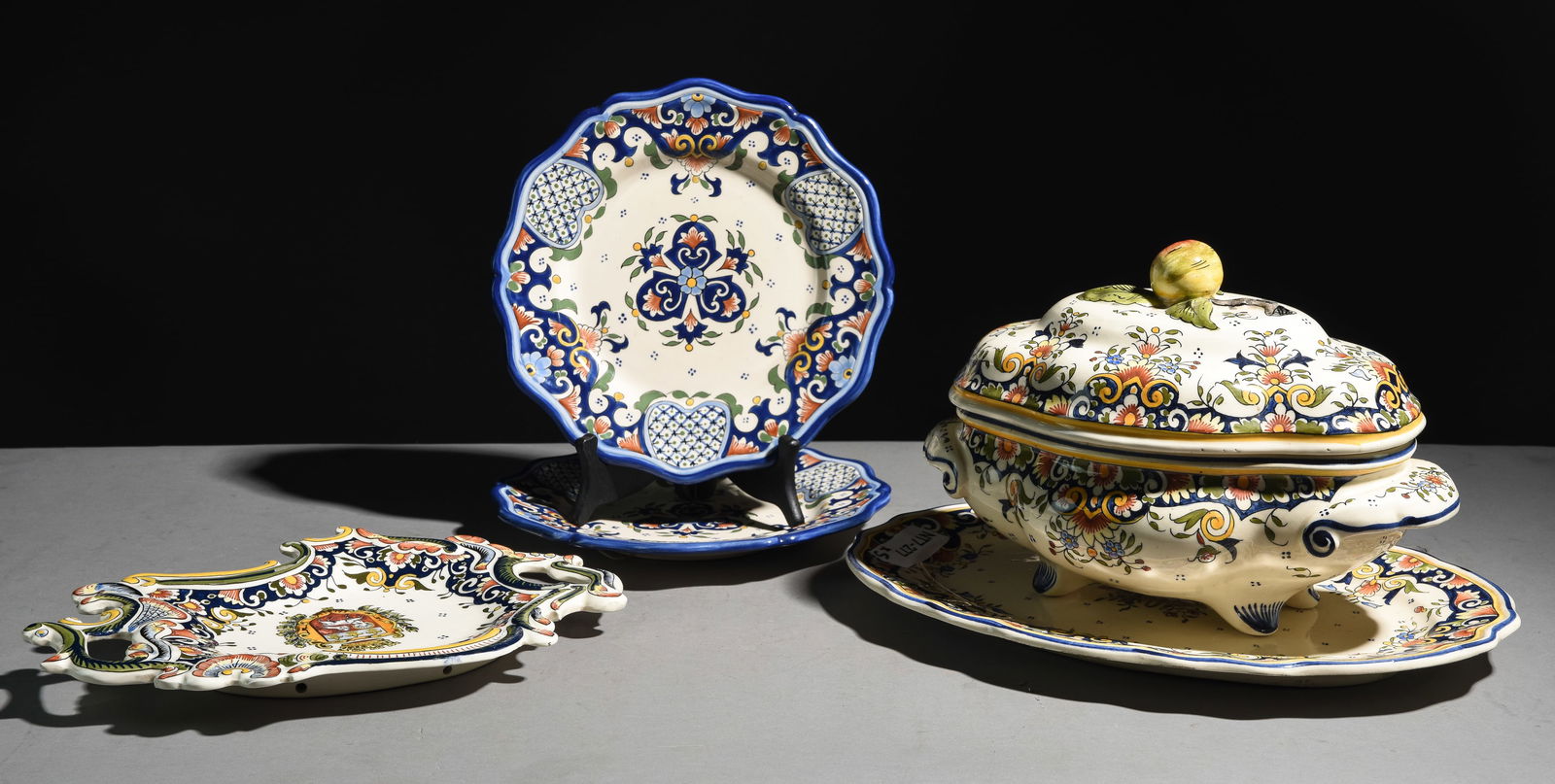 5pcs - Fiat Maine Plates & Tureen with Under Plate (1 of 10)