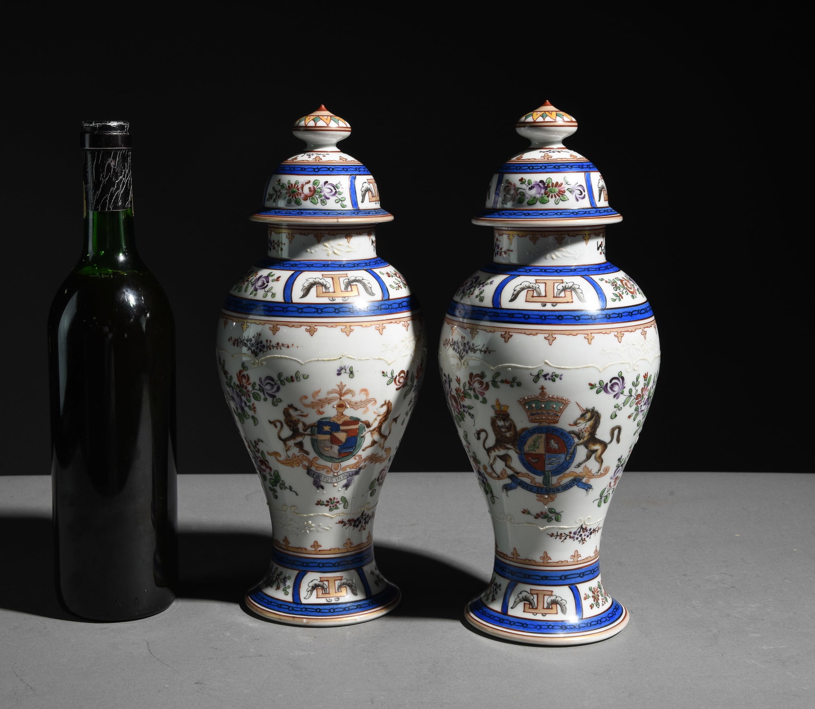 French Pair of Hand Painted Small Urns / Jars: French Pair of Hand Painted Small Urns / Jars - 12.25 in tall x 5.25 inch diameter each
