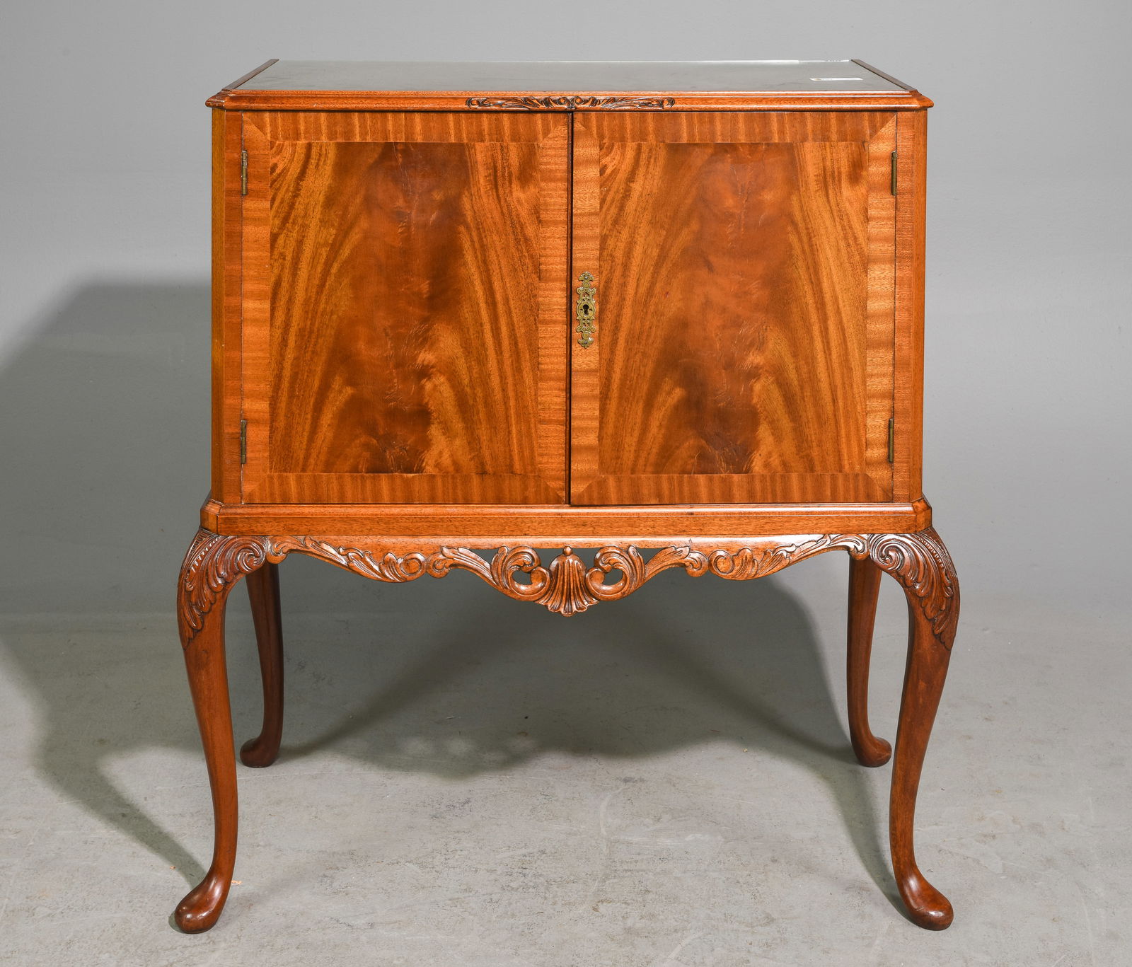 British Mahogany Cocktail / Bar Cabinet c.1930's (1 of 7)
