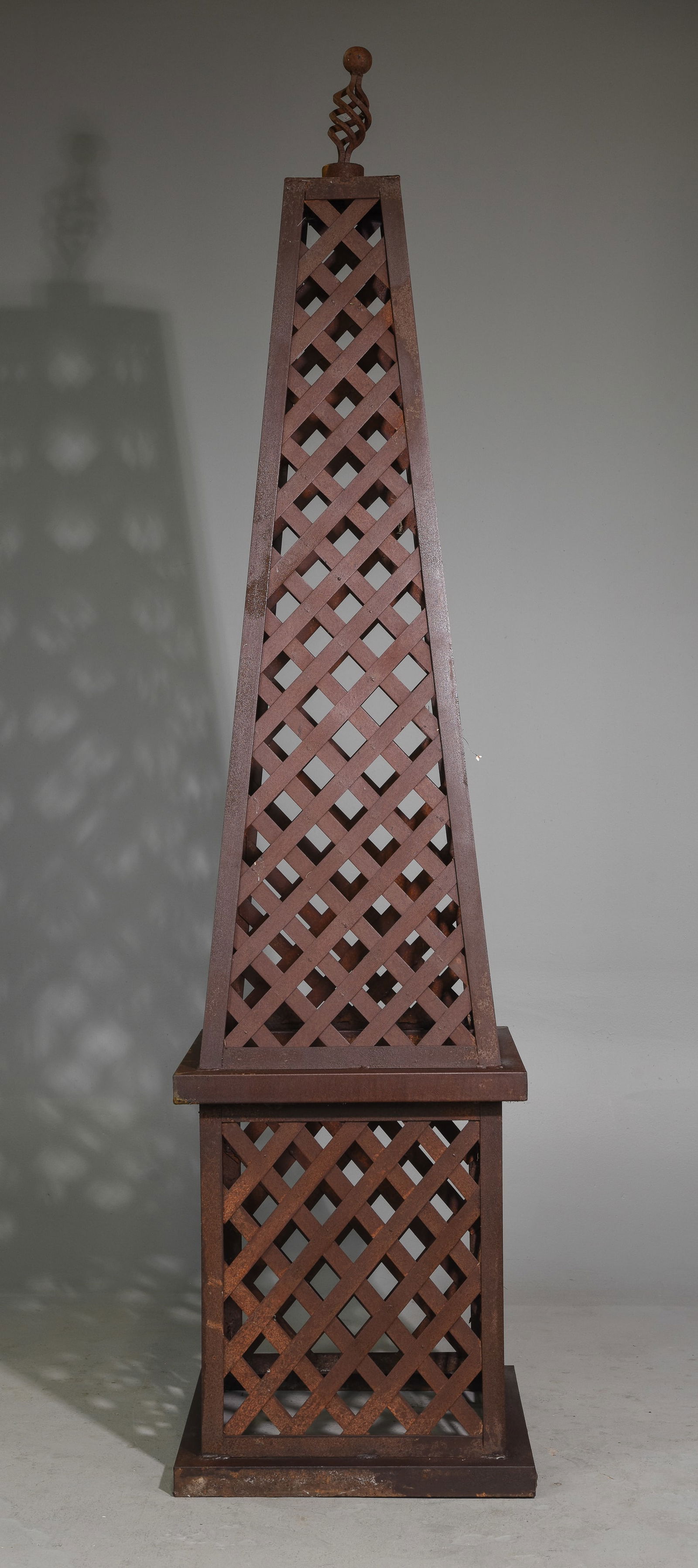 Large Obelisk Topiary with Basket Weave Design #1 (1 of 6)