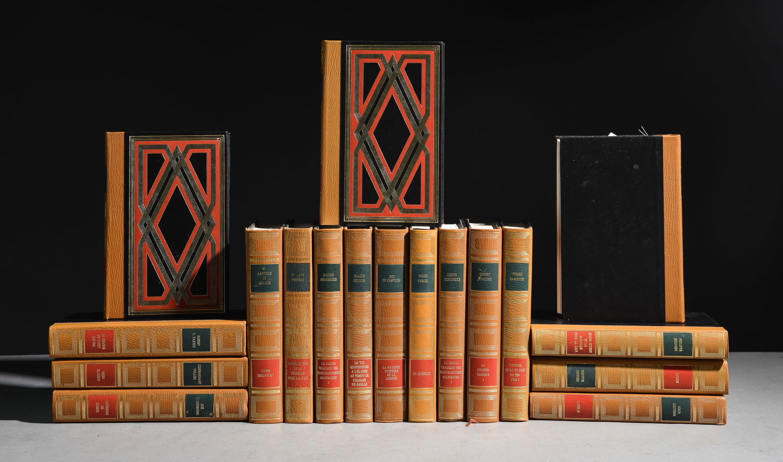 18 Assorted European Books / Novels (1 of 3)