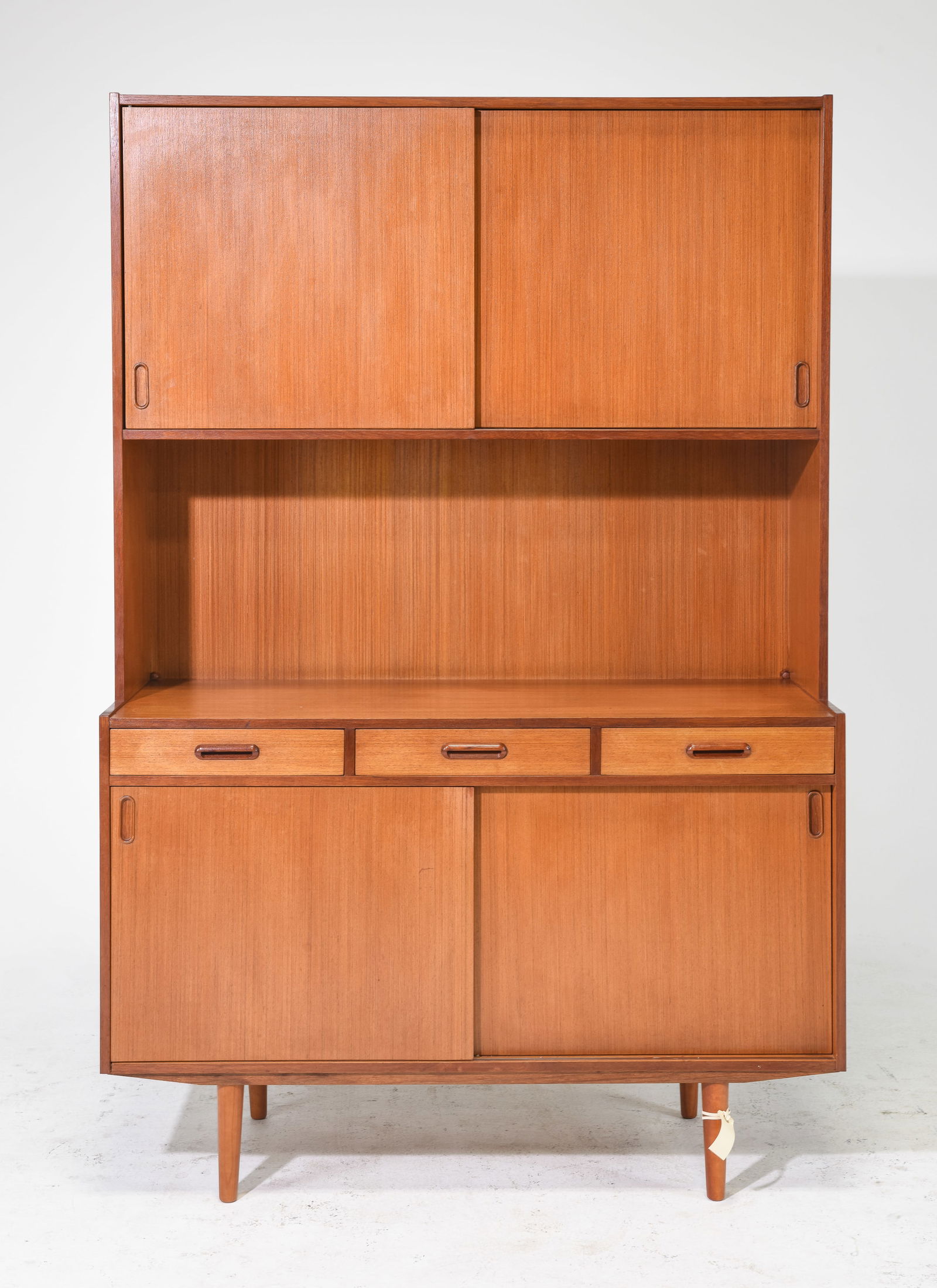 Danish Mid Century Modern Hutch / Wall Unit (1 of 9)