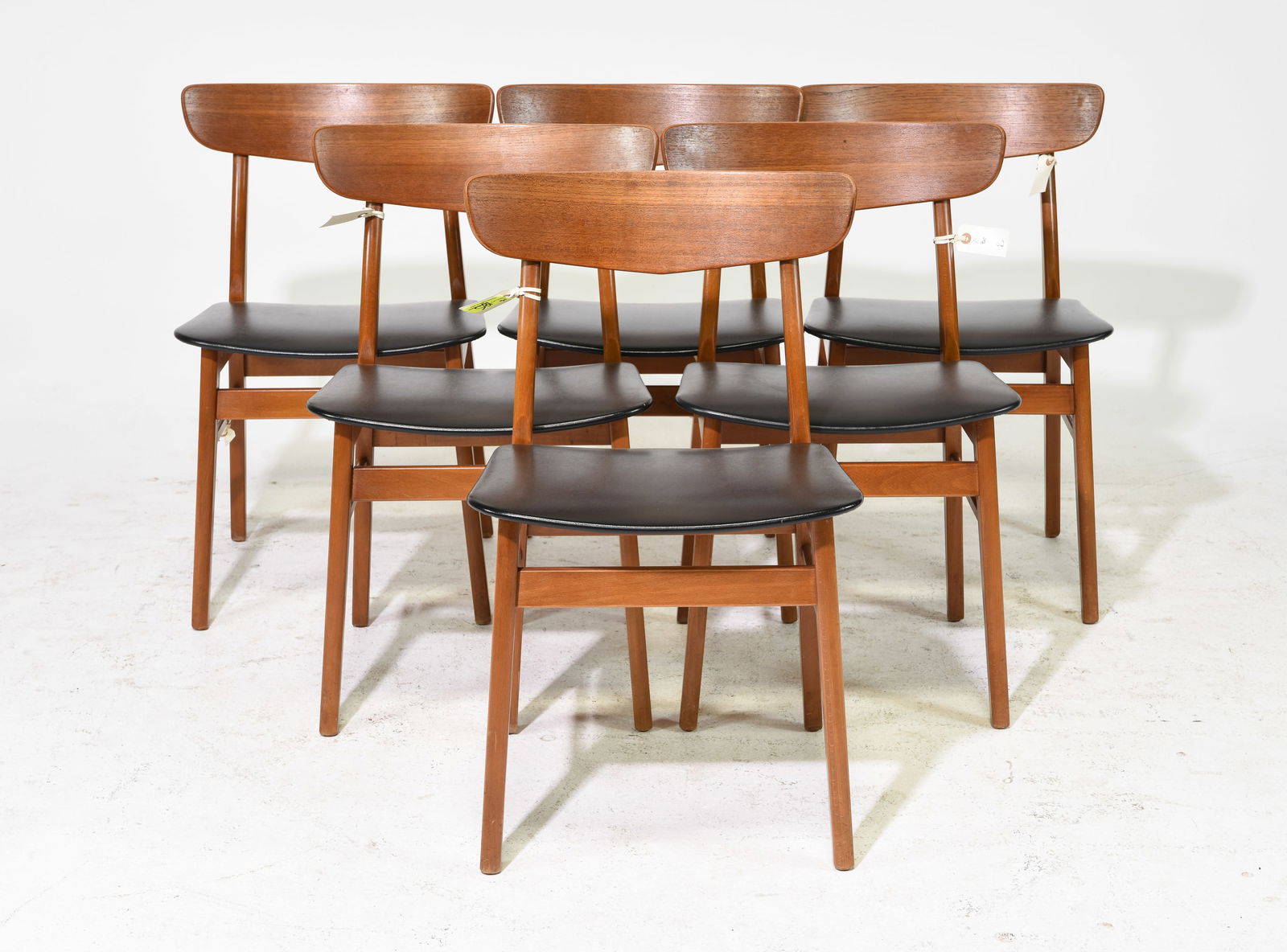 Set of 6 Danish Mid Century Modern Chairs (1 of 5)