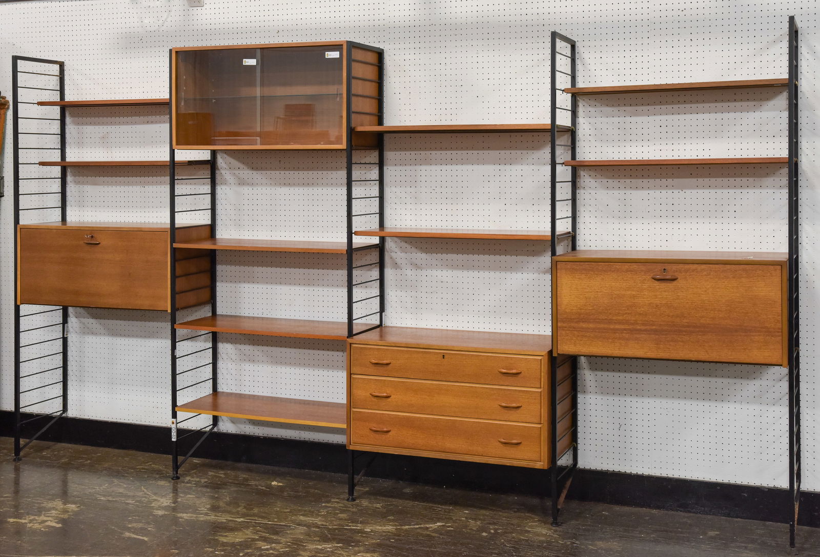 4 Bay Mid Century Wall Unit / System by Ladderax (1 of 5)