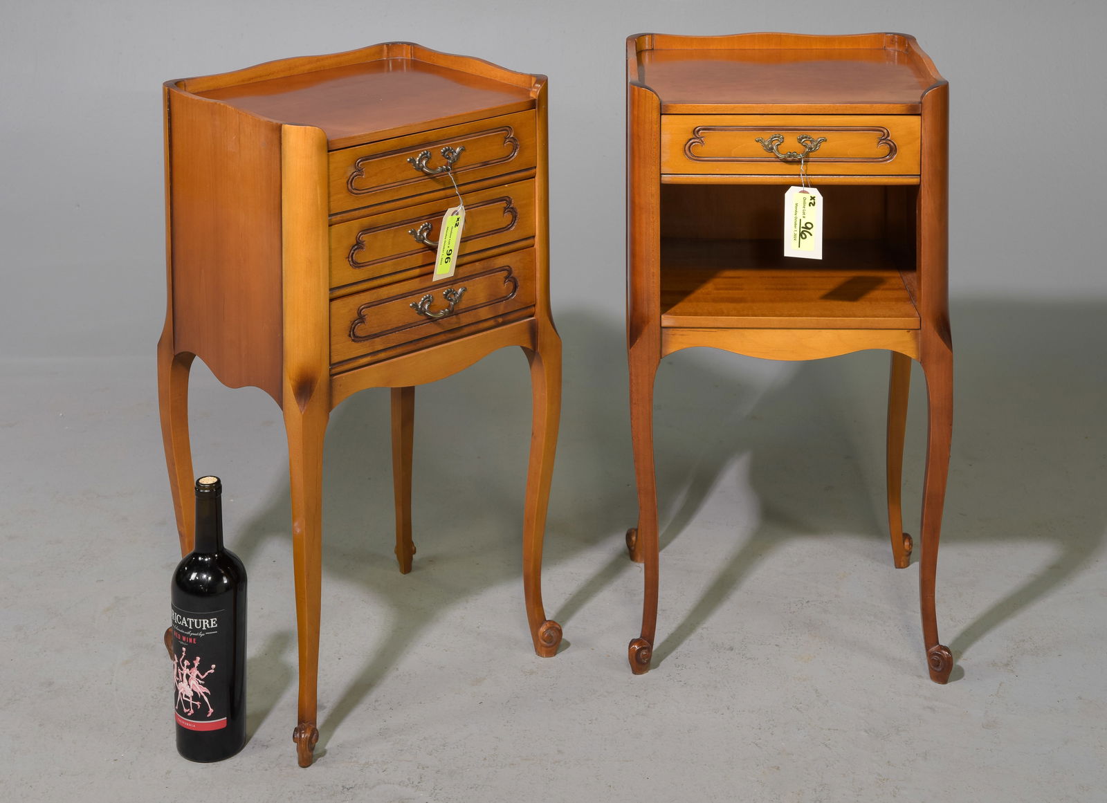 Louis XV Style Pair of Nightstands / Chests (1 of 4)