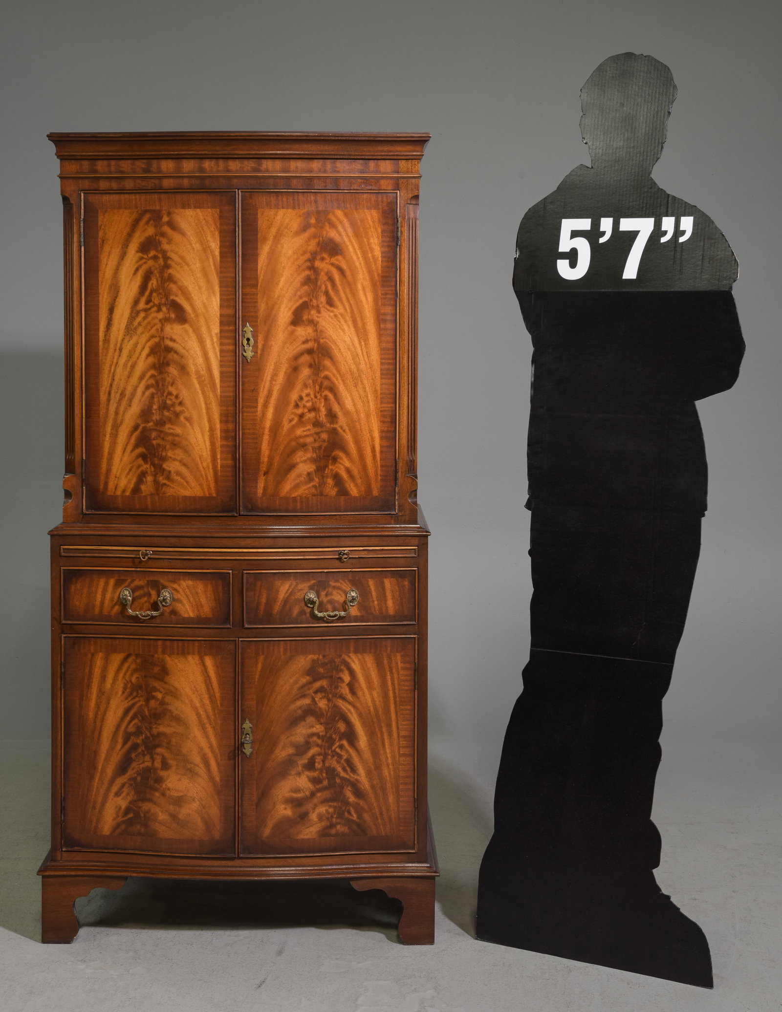 English Mahogany Narrow Cocktail Cabinet c.1940's: English Mahogany Narrow Cocktail / Bar Cabinet c.1940's-50's - 60 in tall x 28 x 18