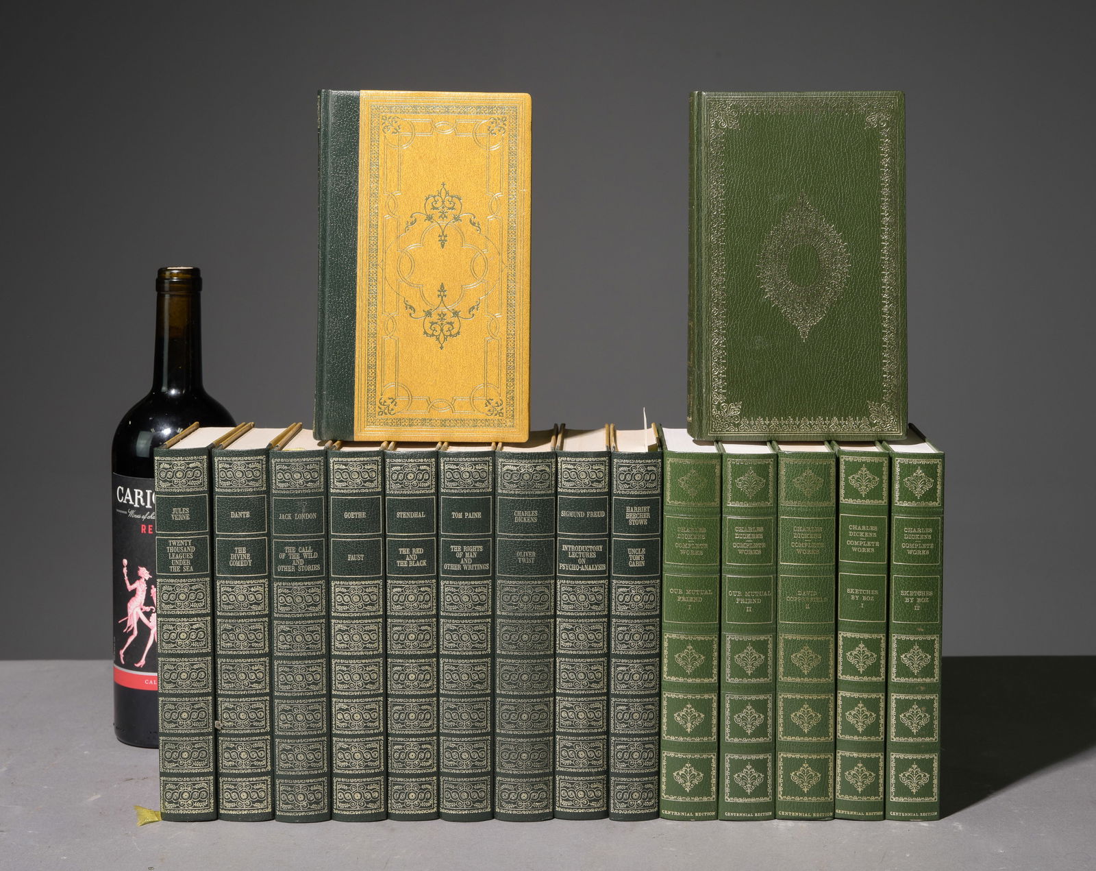 16 Assorted English Novels / Books (1 of 6)