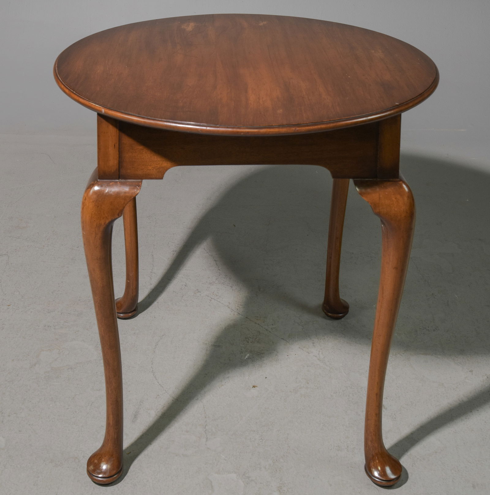 British Mahogany Round Table (1 of 2)