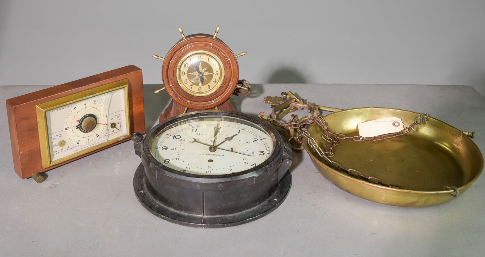 4pcs Assorted Clocks & Scales (1 of 4)