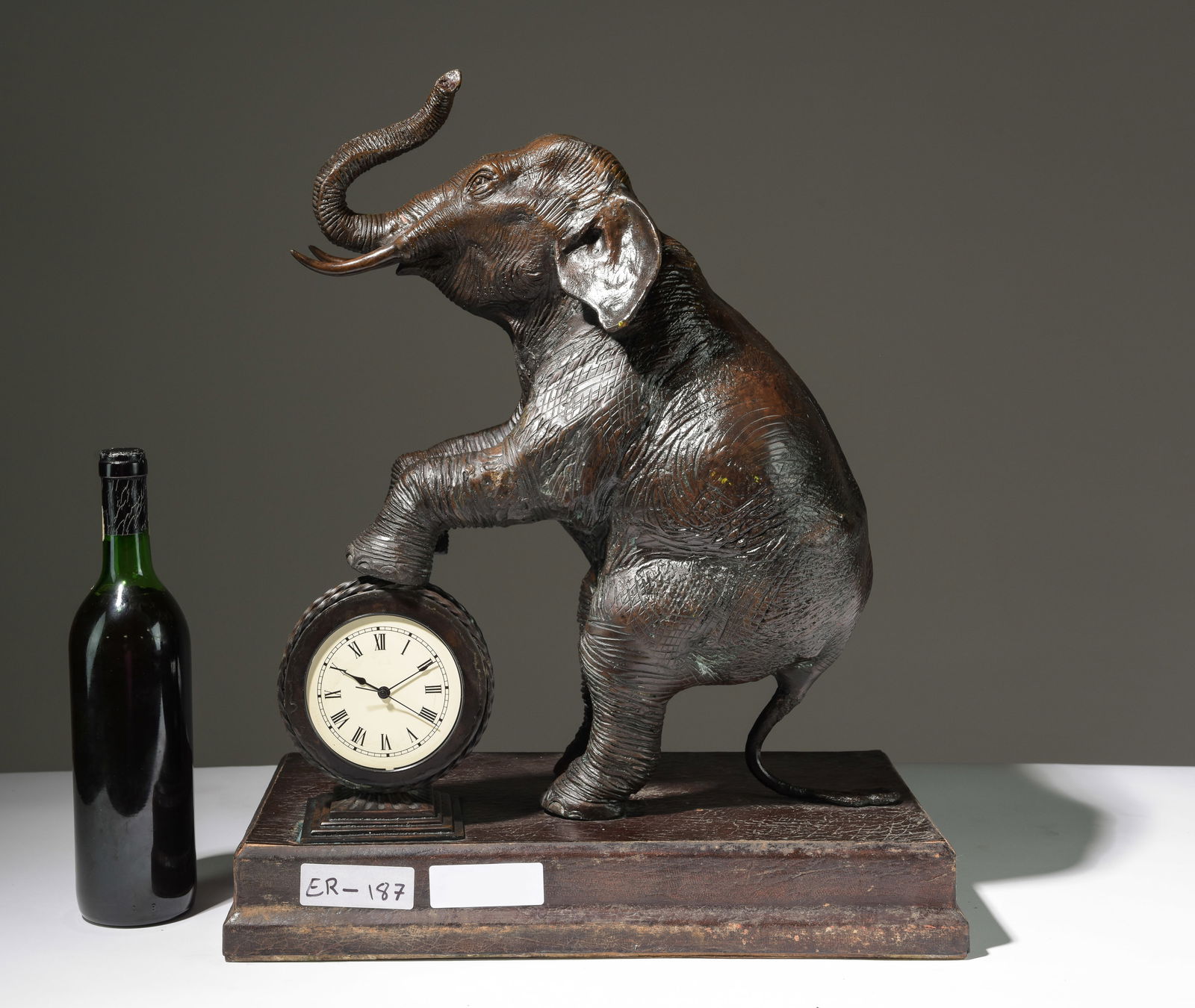Cast Metal Elephant Mantel Clock (1 of 5)