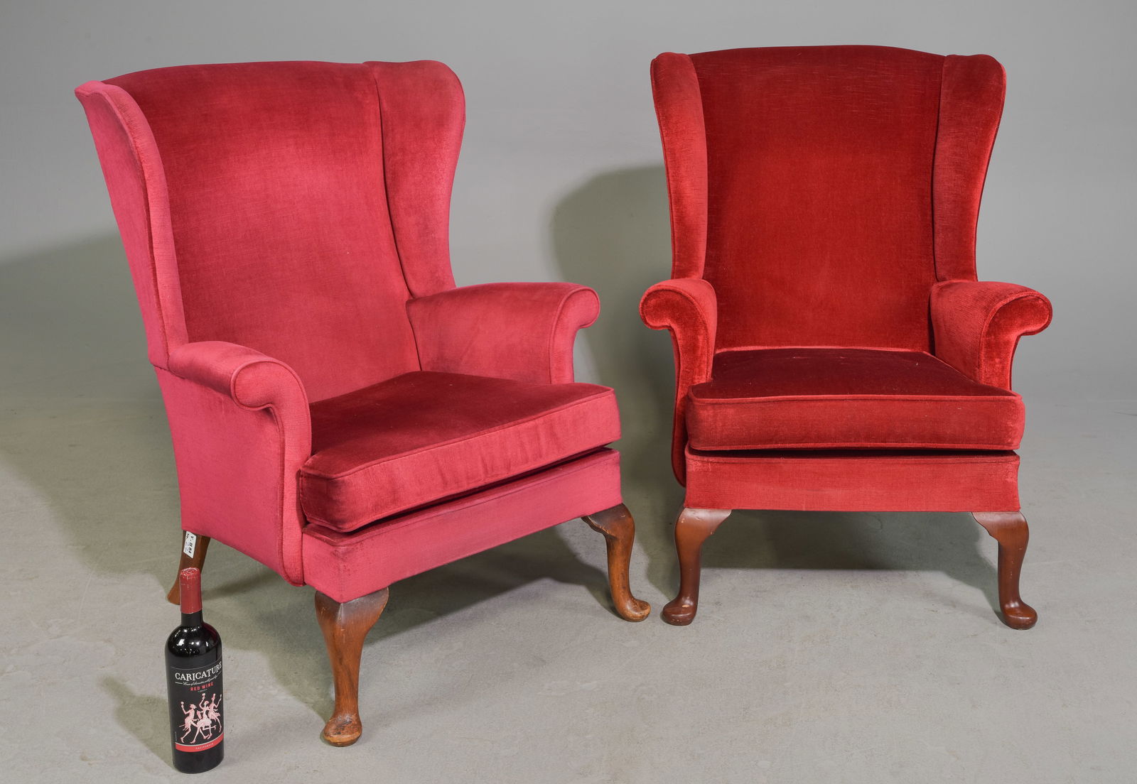 English Pair of Parker Knoll Wing Back Arm Chairs: English Pair of Parker Knoll Wing Back Arm Chairs - 37.5 in tall x 30 x 35 each with a seat height of 17 inches each