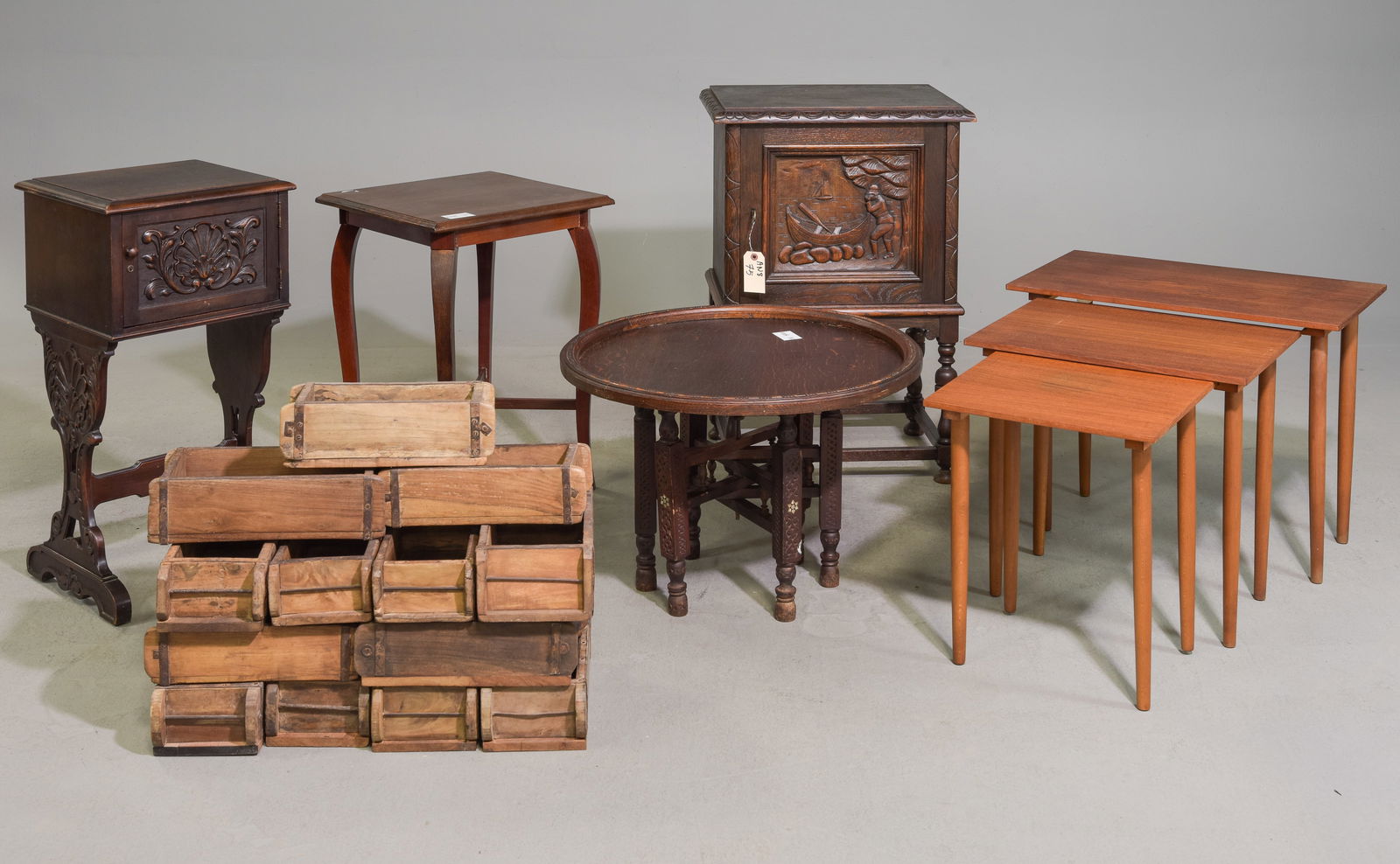 15 Brick Molds & 5pcs Assorted Furniture (1 of 5)