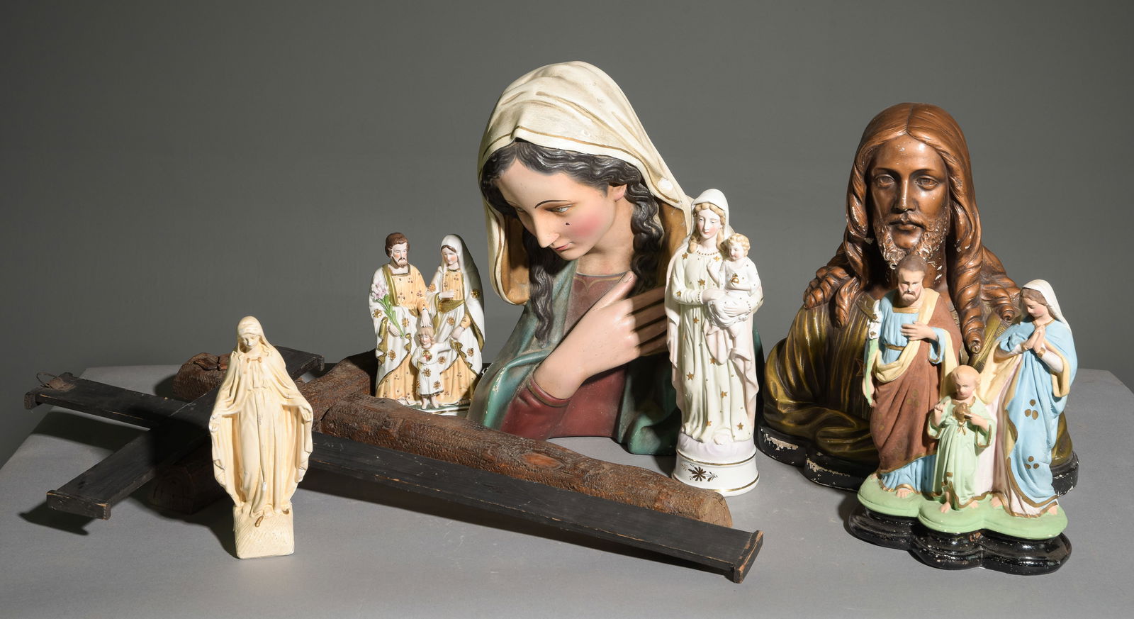 7pcs Assorted Religious Figures & Crosses (1 of 5)