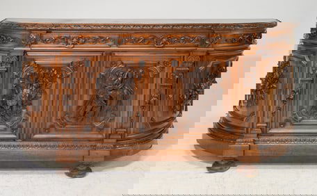 Renaissance Style Carved Oak Sideboard / Enfilade
