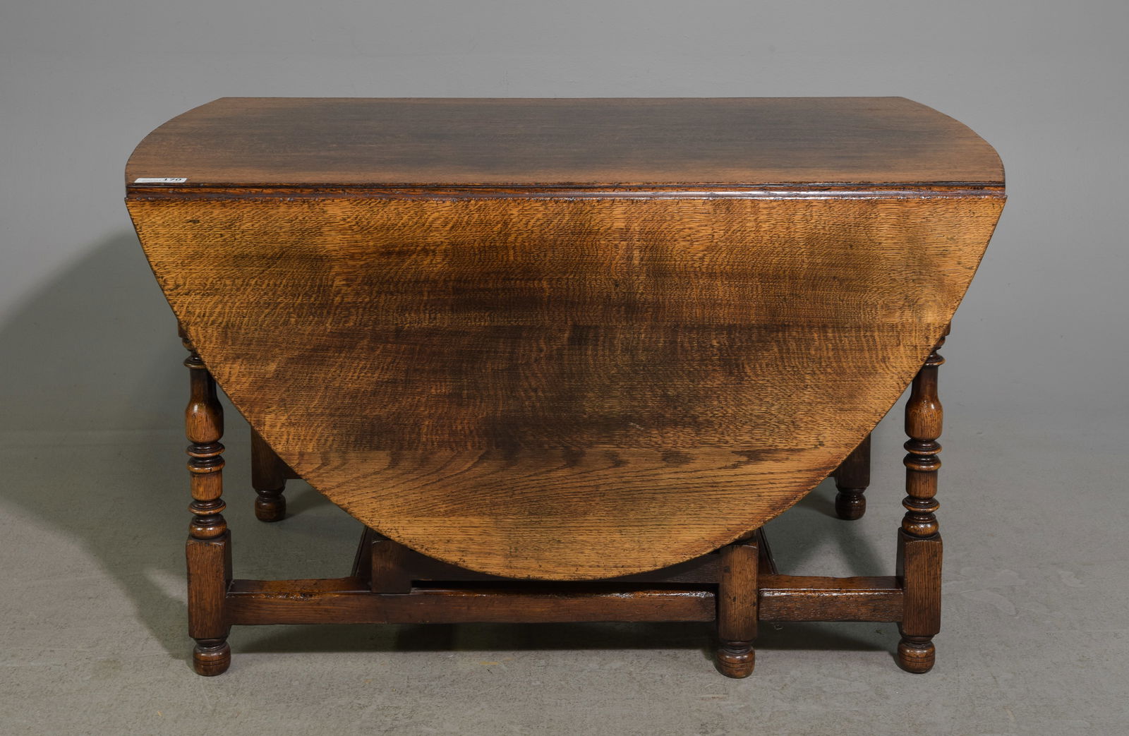 British Large Oak Gateleg / Drop Leaf Table c.1930's (1 of 3)