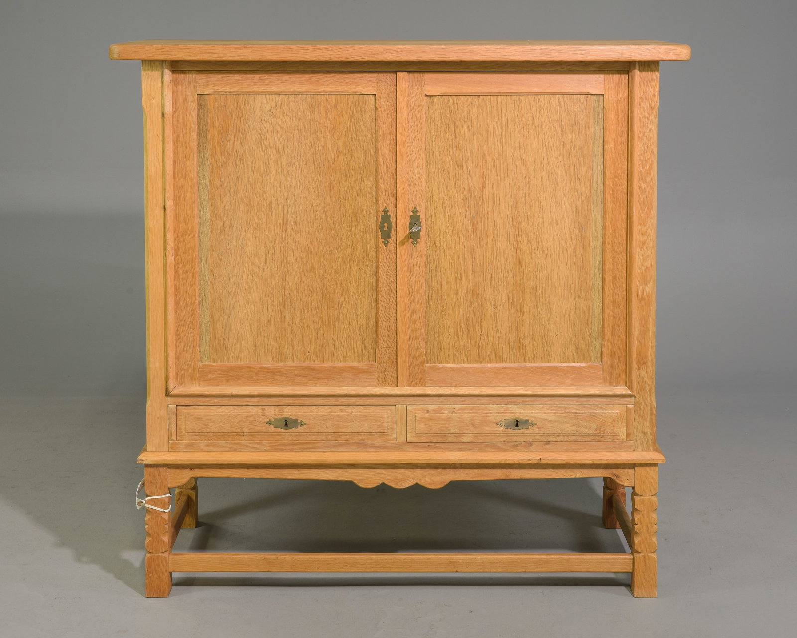 Danish Oak Double Door Cabinet / Cupboard (1 of 5)