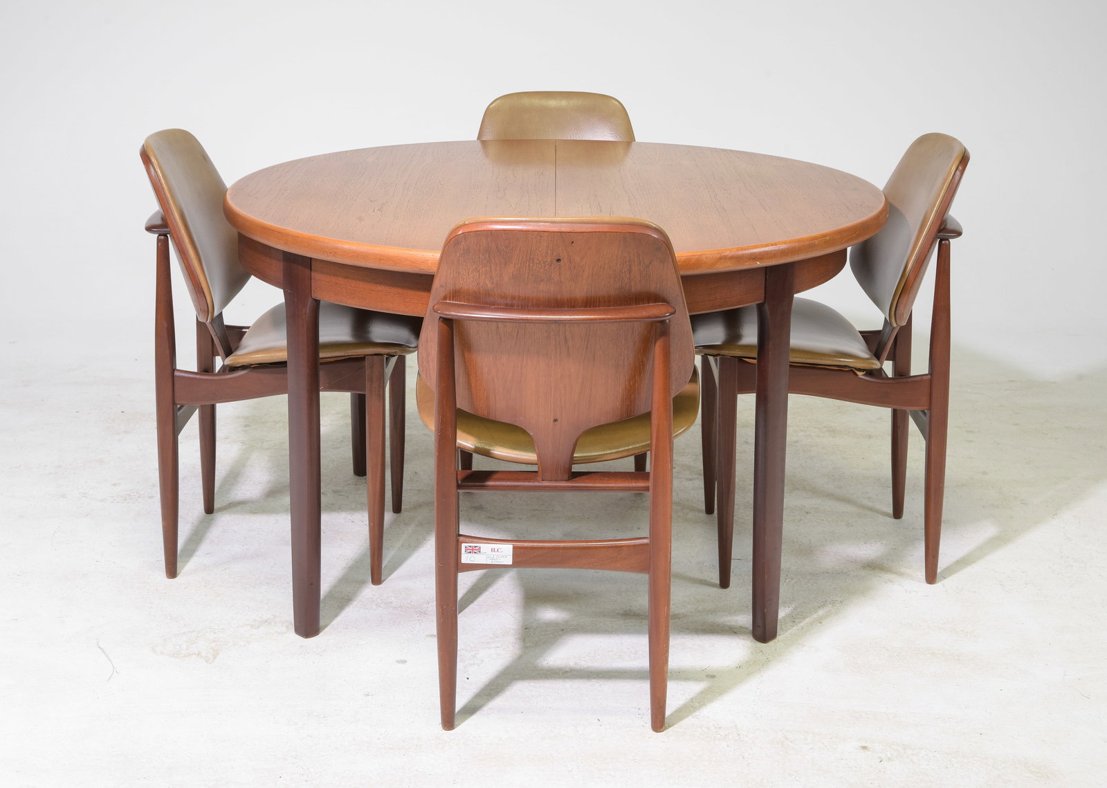 Mid Century Modern Table with Leaf & 4 Chairs - Gplan (1 of 5)