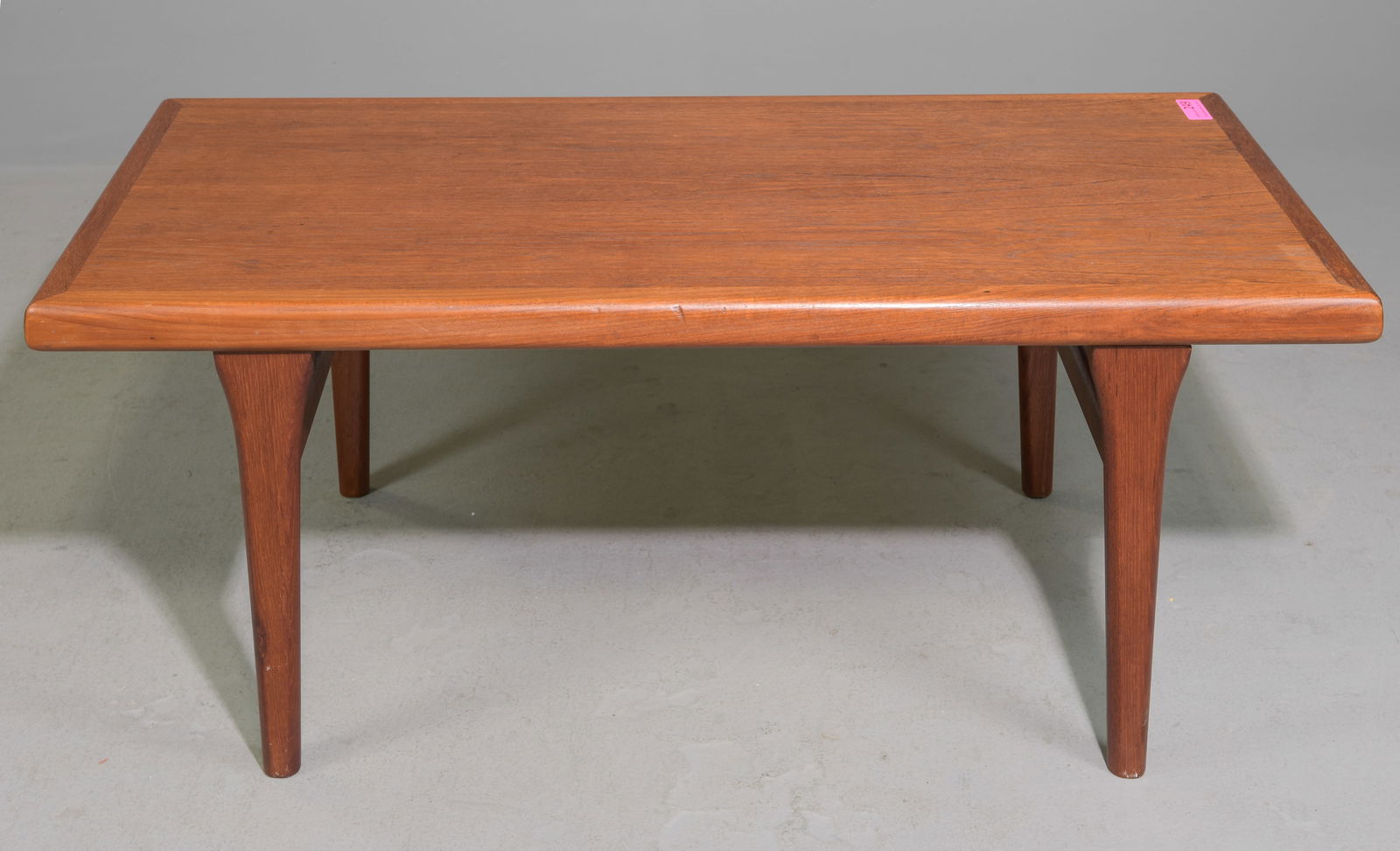 Mid Century Modern Teak Coffee / Cocktail Table (1 of 2)