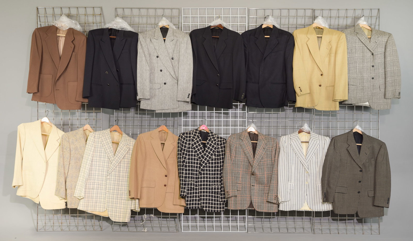 15 Assorted Vintage Italian Suit Jackets / Sports Coats (1 of 14)