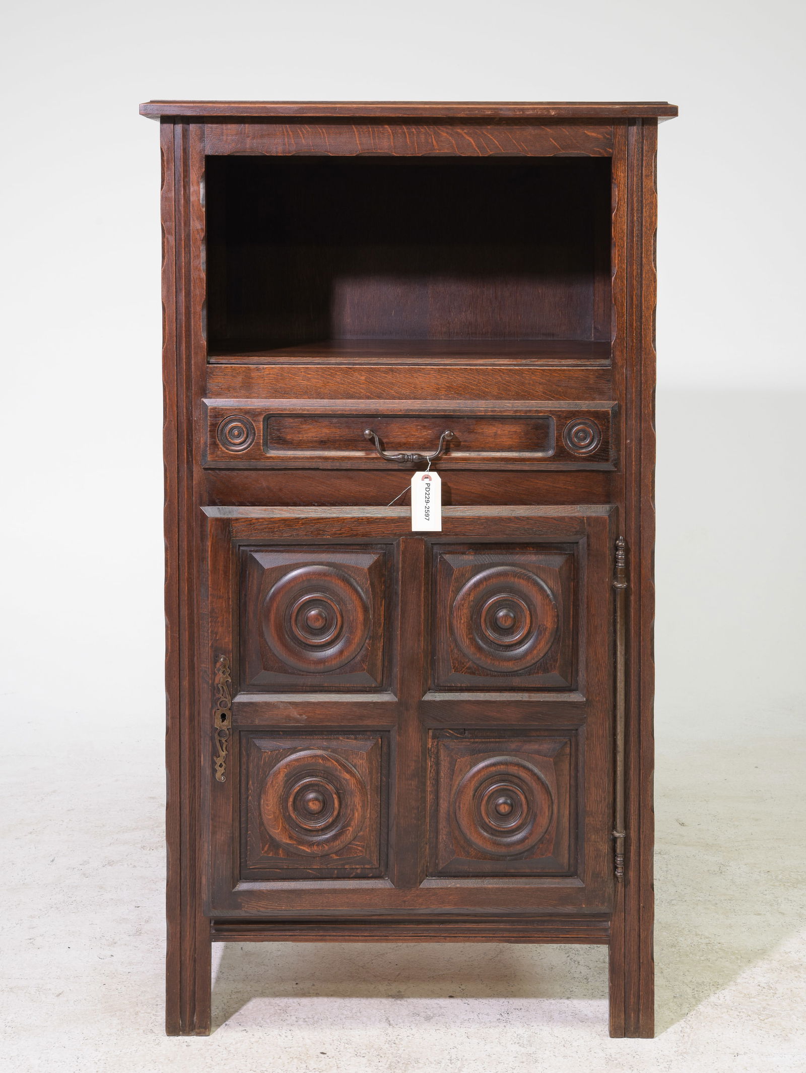 French Basque Style Oak Cupboard / Cabinet (1 of 8)