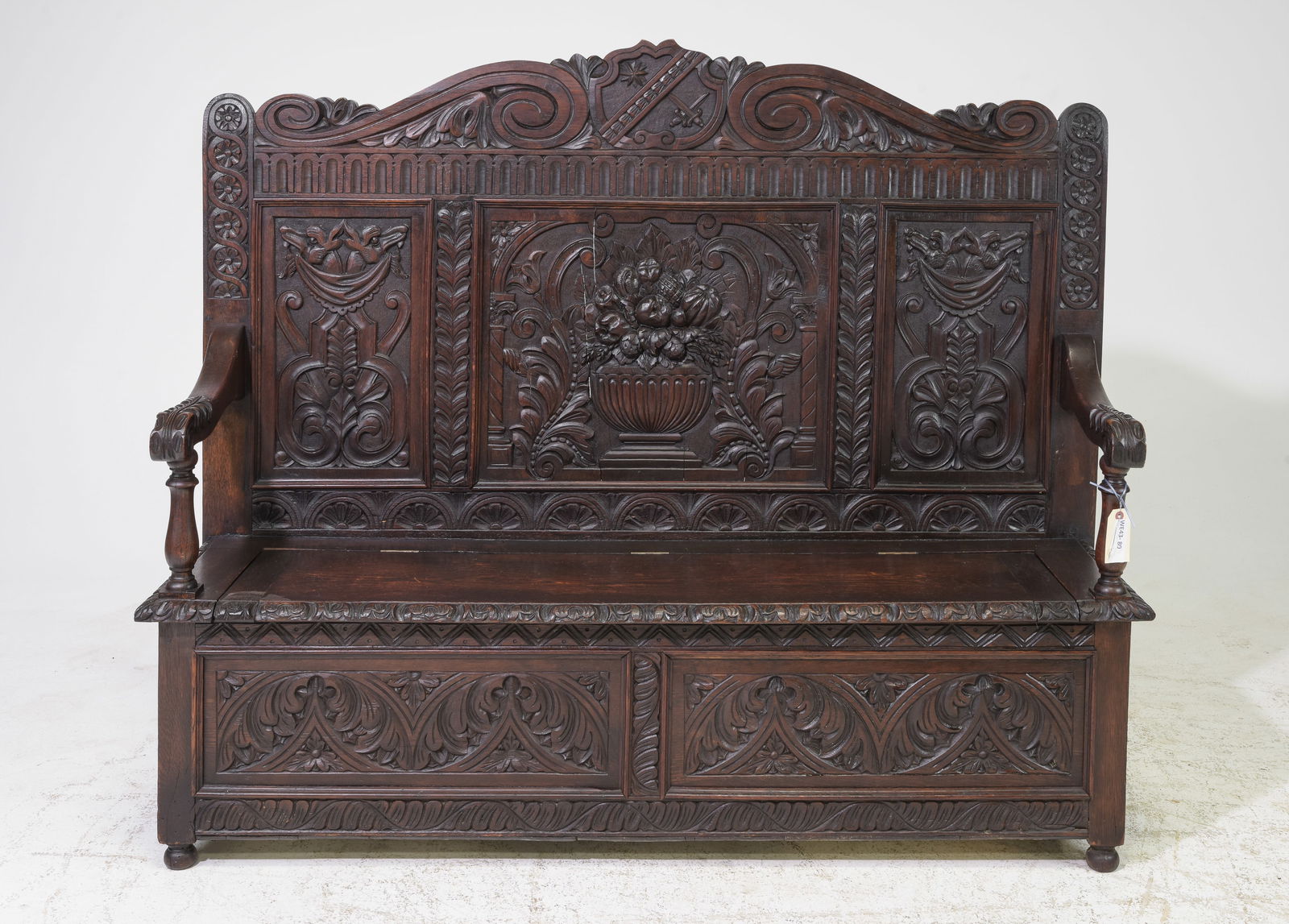 Renaissance Style Finley Carved Oak Hall Bench c.1800's (1 of 8)