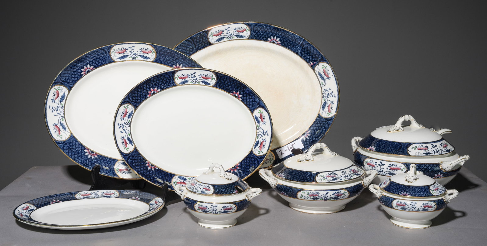 8pcs Assorted Tureen With Ladle, Plates & Platter: 8pcs Assorted Tureen With Ladle, Plates & Platter - 1.5 inches tall x 19 x 15