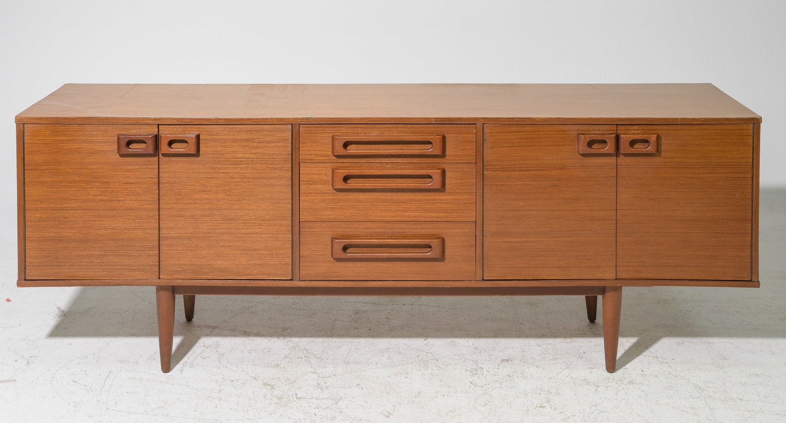 Mid Century Modern Extended Wood Handles Sideboard (1 of 7)