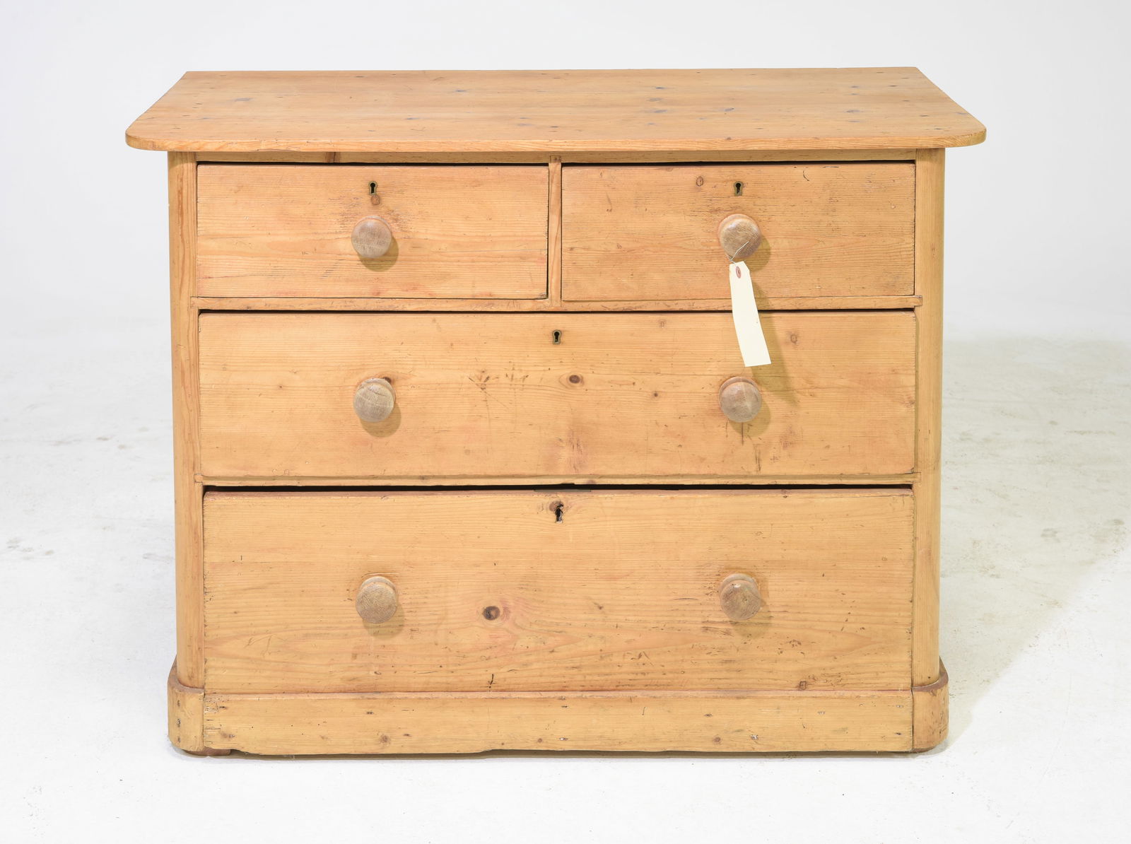 British Pine 4 Drawer Chest (1 of 6)