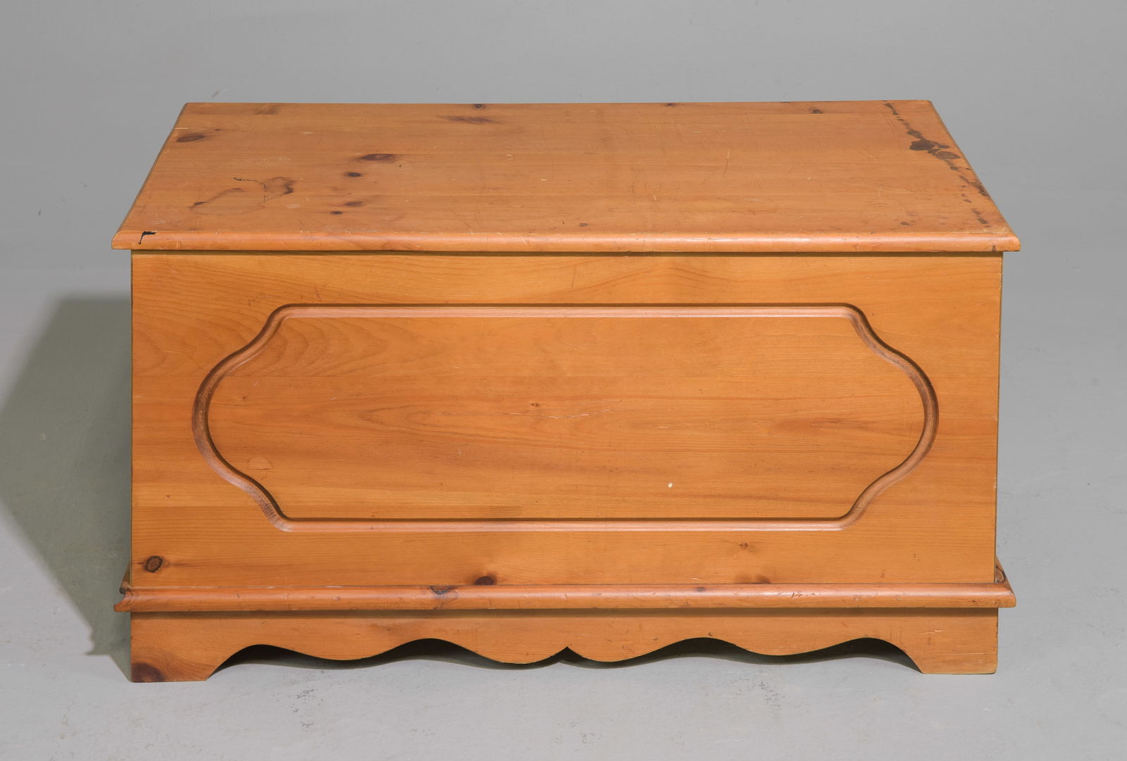 British Pine Trunk / Blanket Box #2 (1 of 6)