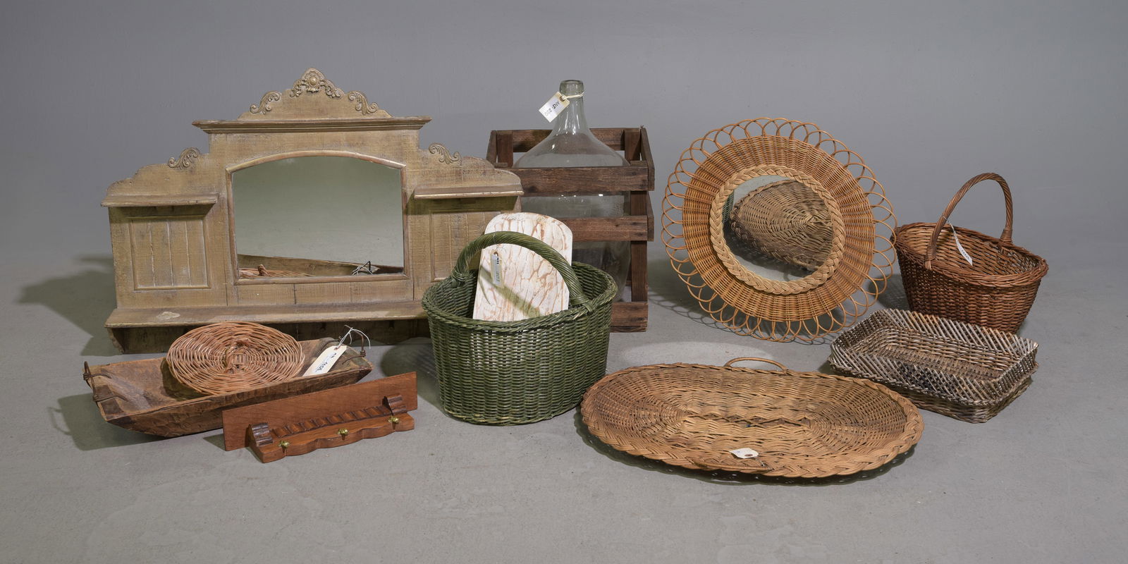 11pcs Assorted Baskets, Bottle in Crate, Etc. (1 of 5)