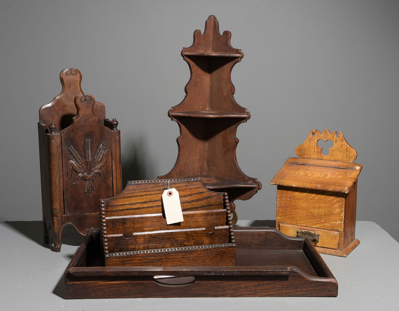 5pcs Assorted English Shelves, Letter Rack, Etc. (1 of 5)