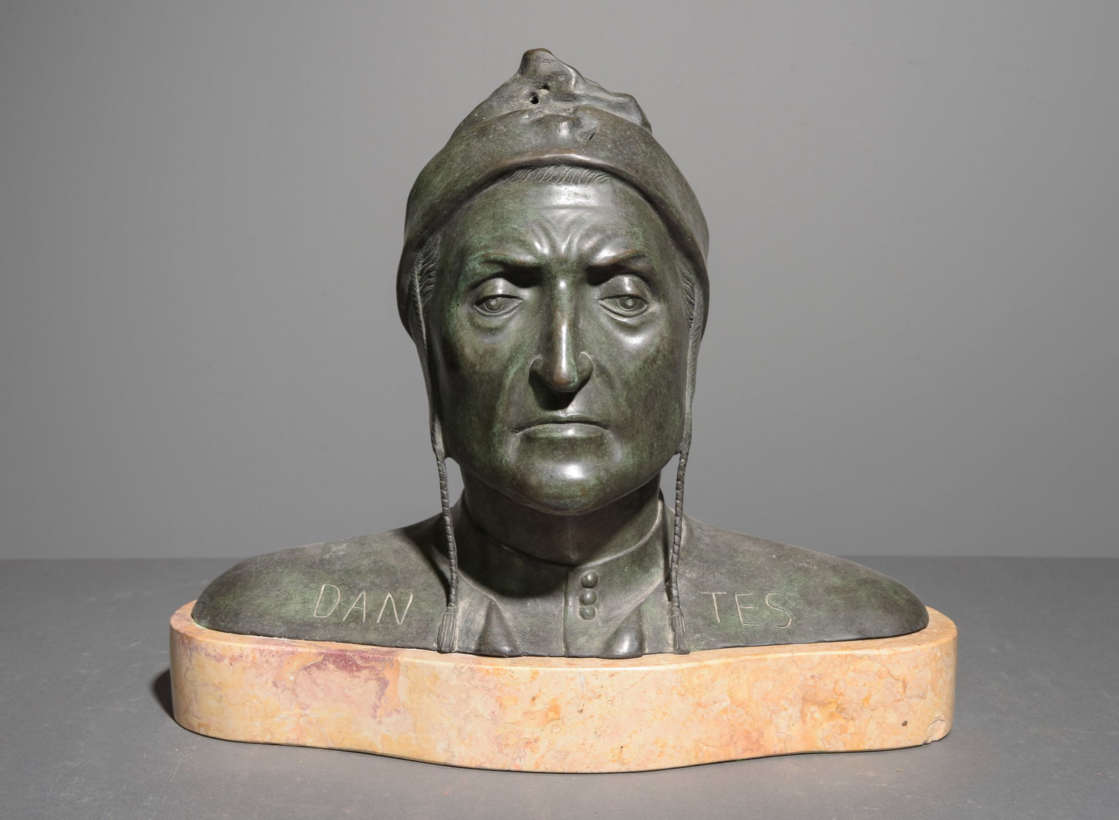 Dantes Cast Metal Bust on Marble Base: Dantes Cast Metal Bust on Marble Base - 14.5 in tall x 18 x 8