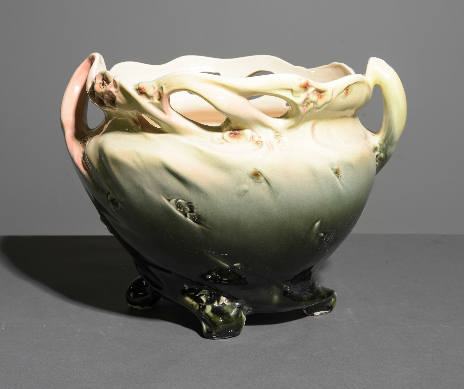 French Majolica Jardiniere / Planter: French Majolica Jardiniere / Planter - 10.5 inches tall x 14 x 12