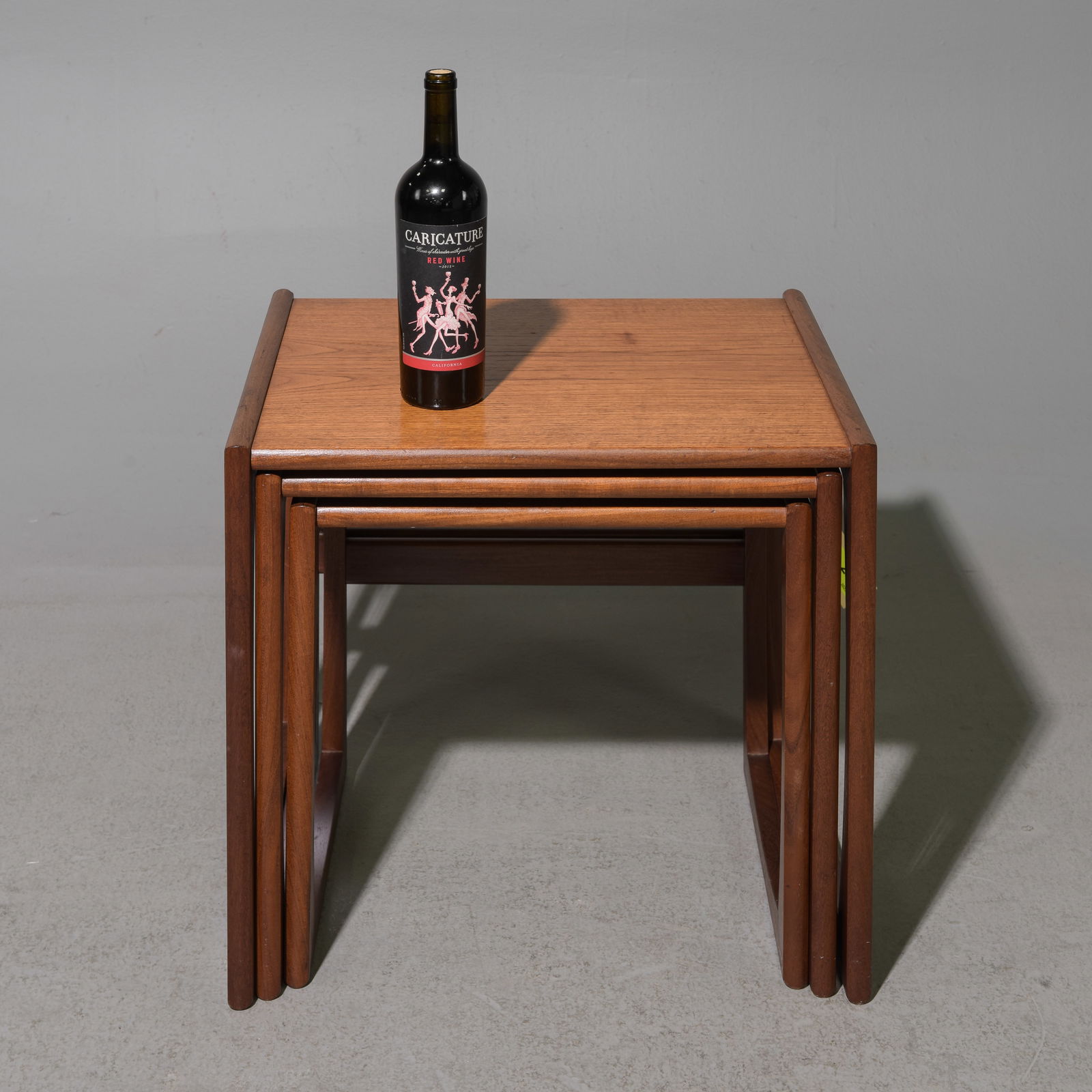 Mid Century Modern Quadrille Nest of 3 Tables #1 (1 of 6)