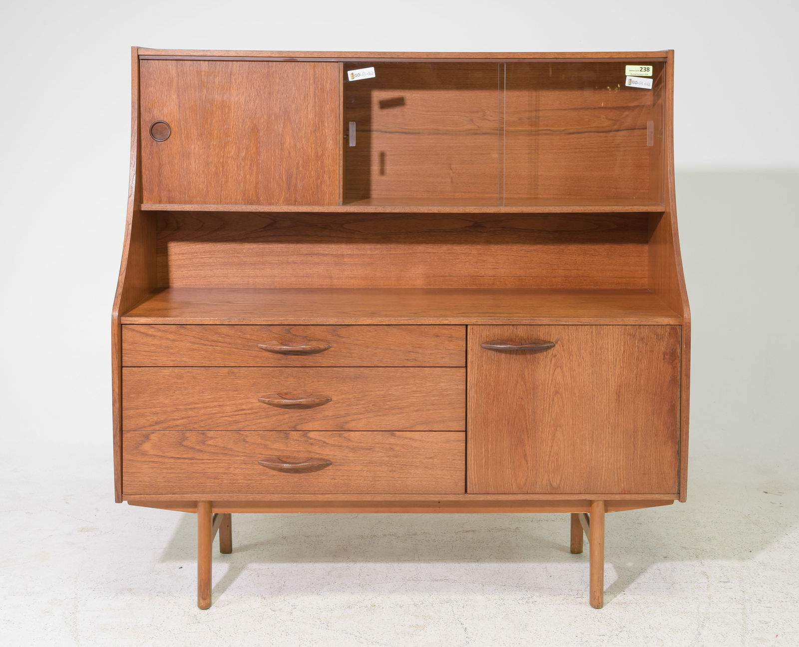 Mid Century Modern Cocktail Cabinet / Highboard (1 of 5)