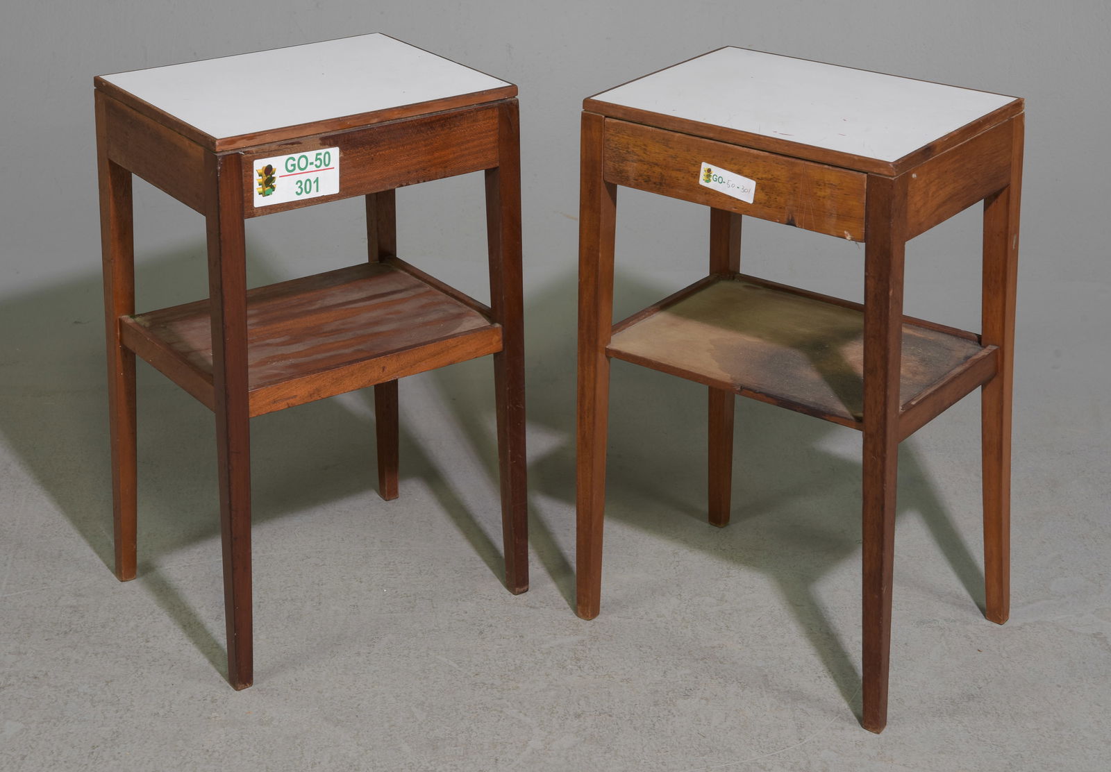 2 Mid Century Modern Bedsides (1 of 6)