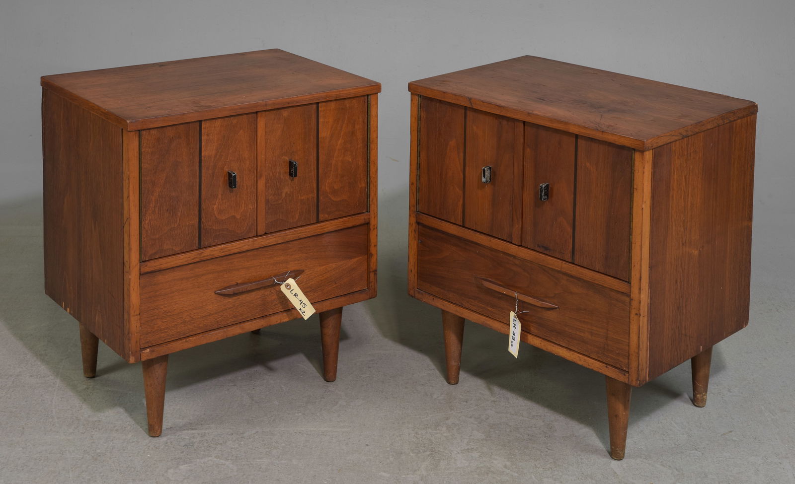 2 Mid Century Modern Occasional Chest / Nightstands (1 of 5)