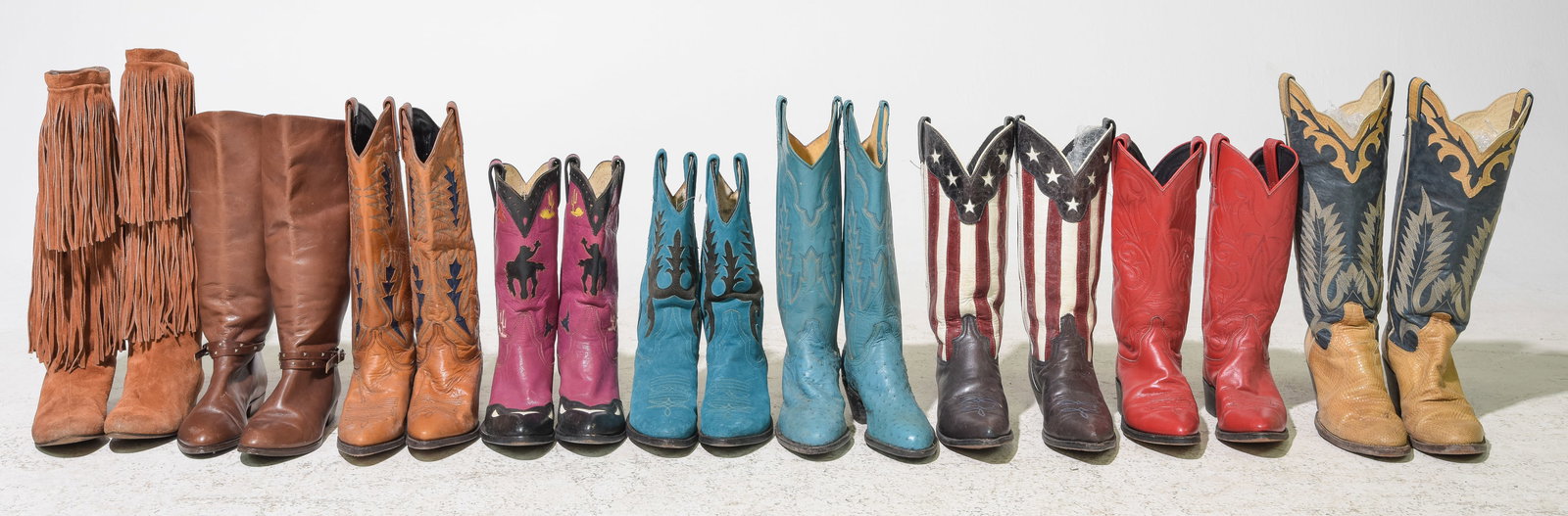 9 Pairs of Assorted Western Cowgirl Boots (1 of 7)