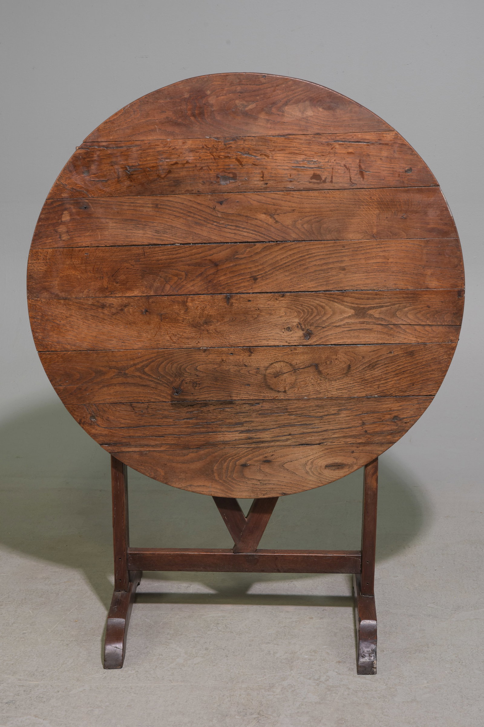 French Tilt Top Vendange / Wine Table: French Tilt Top Vendange / Wine Table - 43.5 in tall x 32.5 x 18 when tilted
