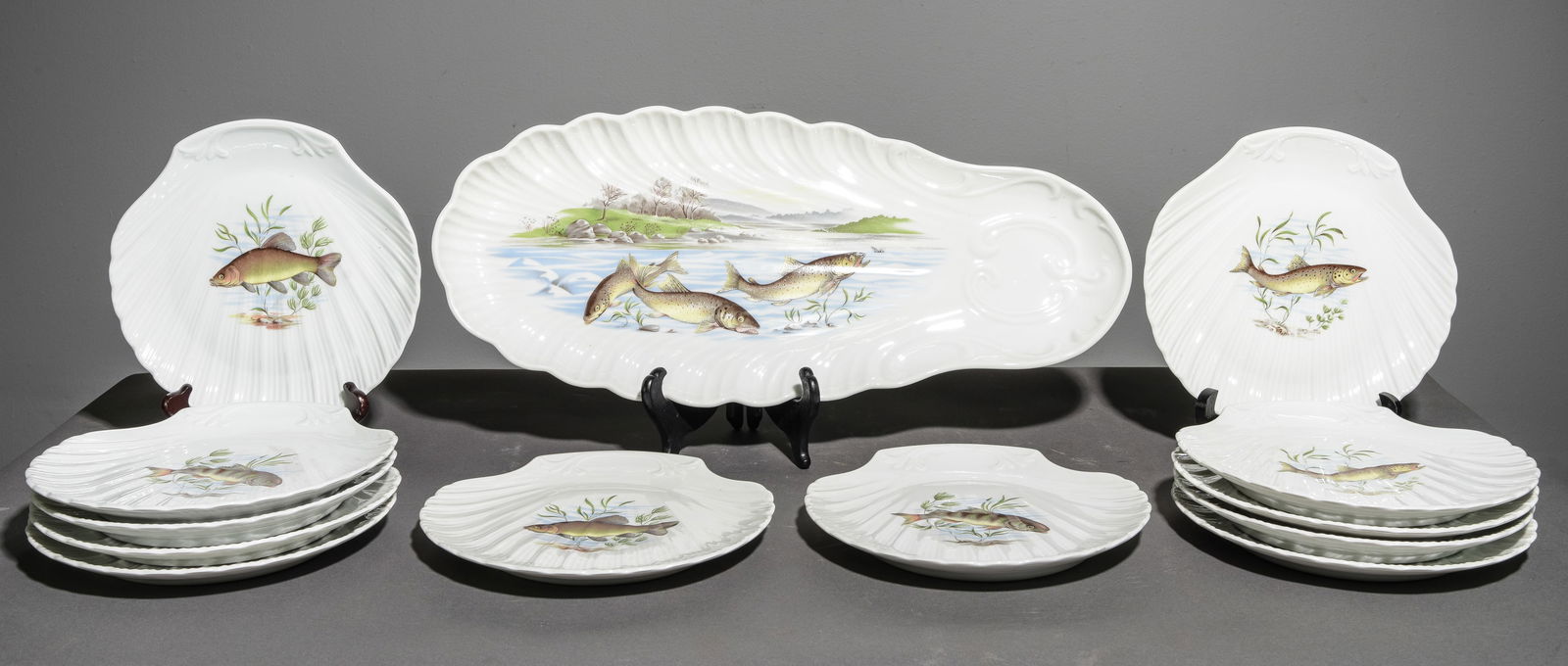 13pc French Fish Plate Set - Platter & 12 Plates (1 of 7)