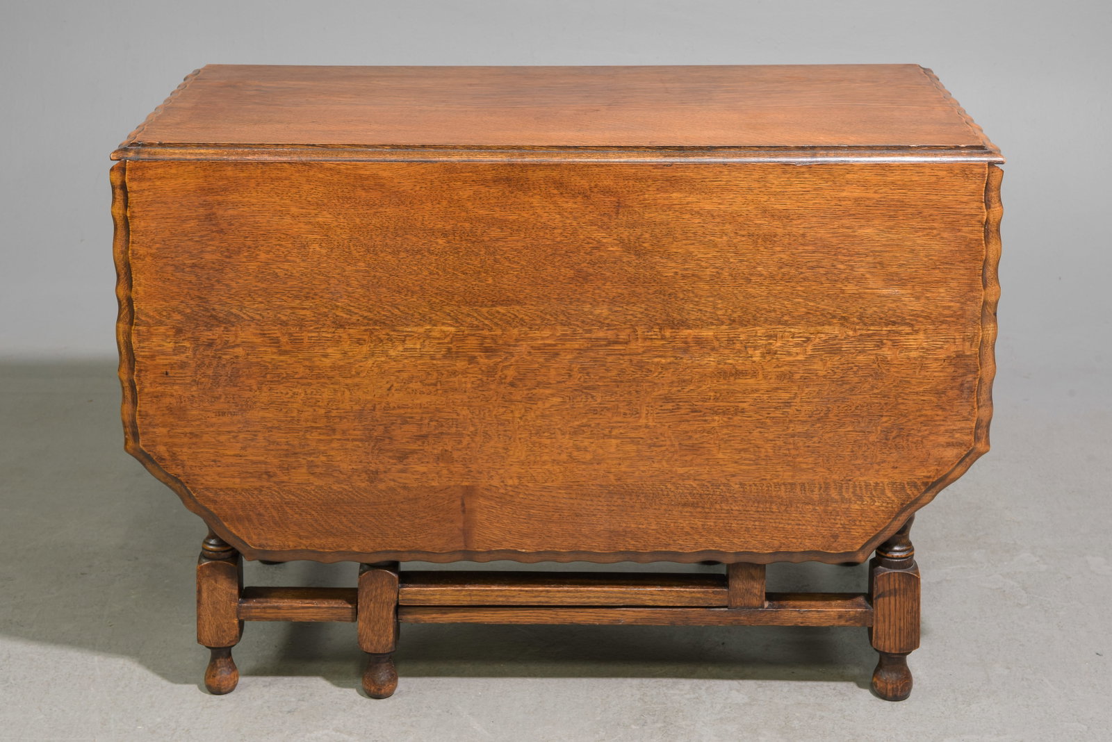 British Oak Barley Twist Drop Leaf Table: British Oak Barley Twist Drop Leaf Table - 28.5 in tall x 41.5 x 19, leaves are 20 inches each