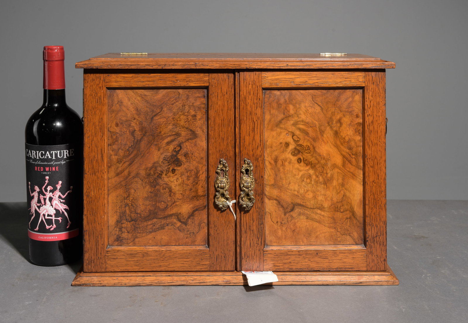 British Walnut Smokers Box c.1920's-30's: British Walnut Smokers Box c.1920's-30's - 11 in tall x 16 x 7