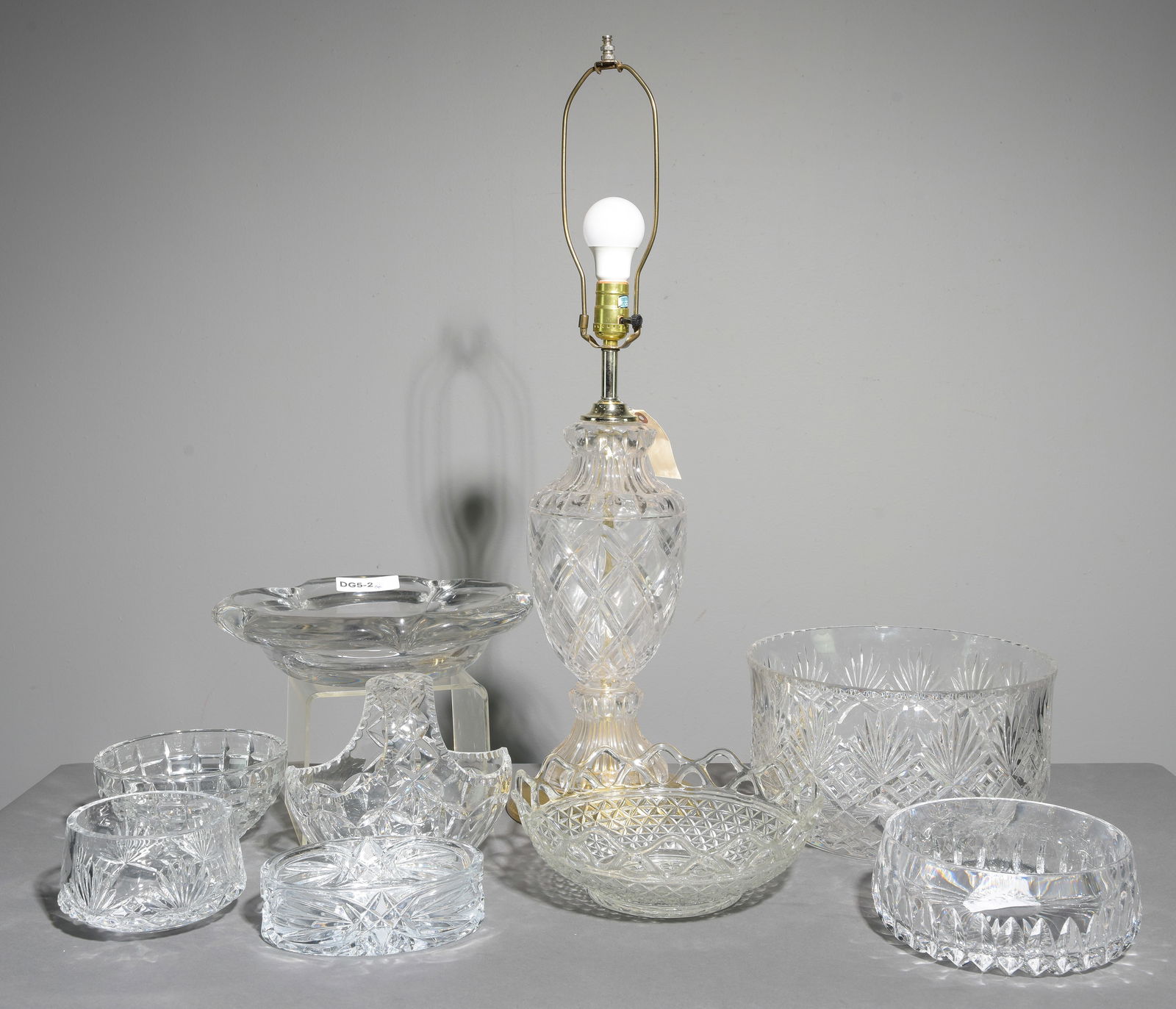 9pcs Assorted Cut Glass / Crystal Bowls, Lamp, Etc. (1 of 7)