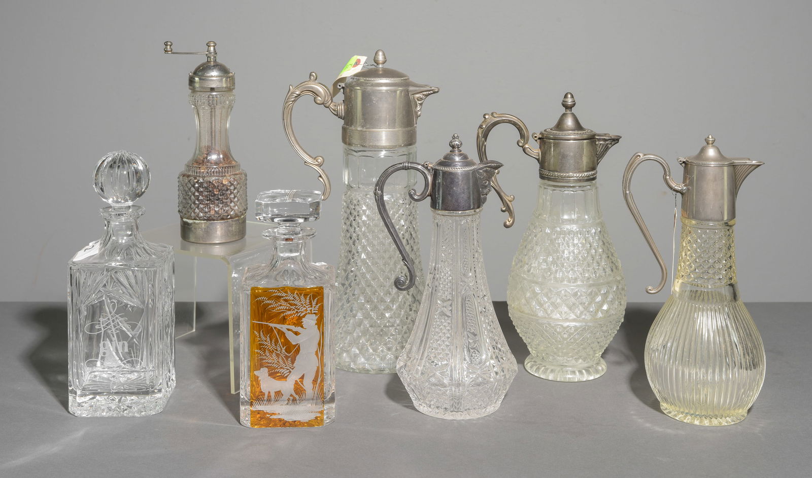 7pcs Assorted Claret Jugs & Decanters (1 of 4)