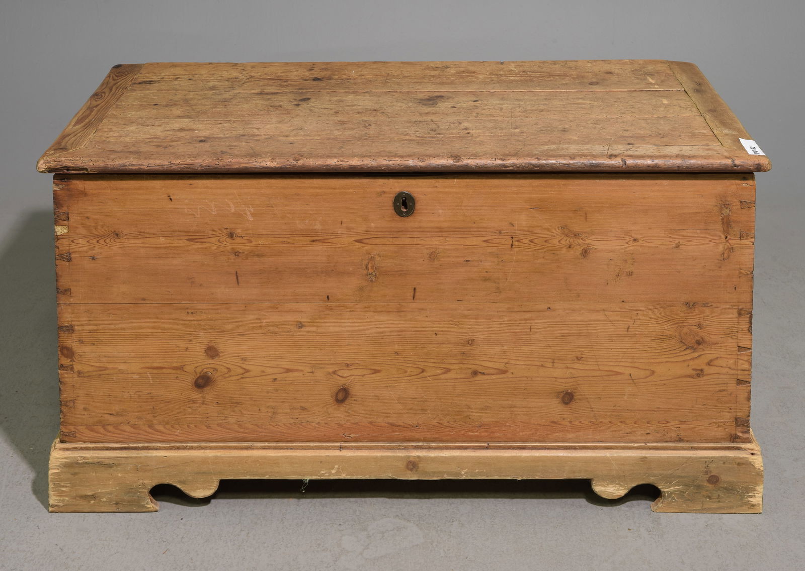 Large Pine Blanket Chest / Trunk (1 of 4)