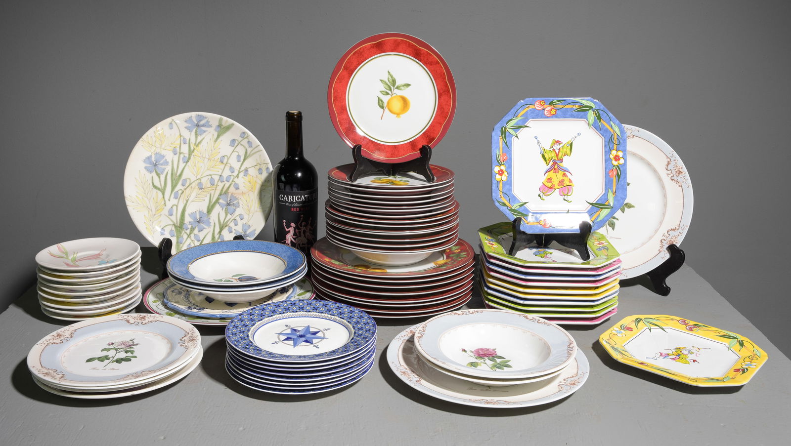 67pcs Assorted China - Dinner Plates, Bowls Etc.: 67pcs Assorted China - Dinner Plates, Desert Plates, Bowls Etc. - Largest is 1 in tall x 10.5 inch diameter - Markings include The Royal Horticultural Society fine bone china, Victoria & Beale by Sang