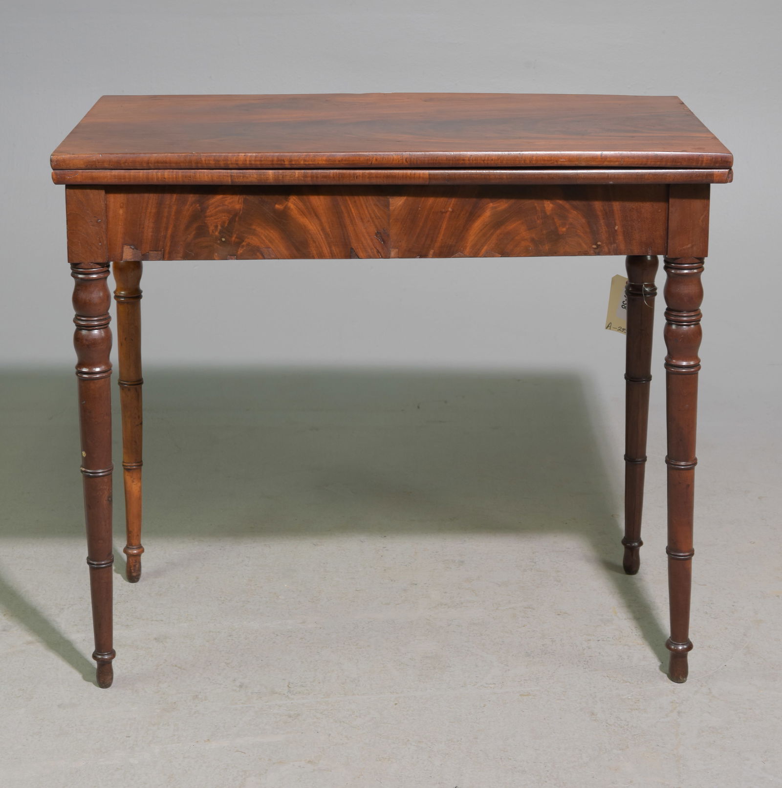 Mahogany Flip Top Game / Card Table (1 of 4)