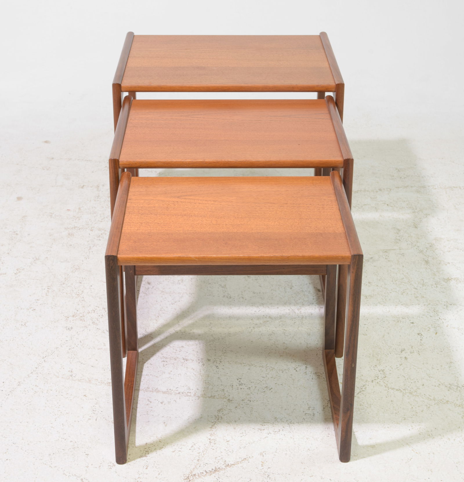 Mid Century Modern Quadrille Nest of 3 Tables #1 (1 of 5)