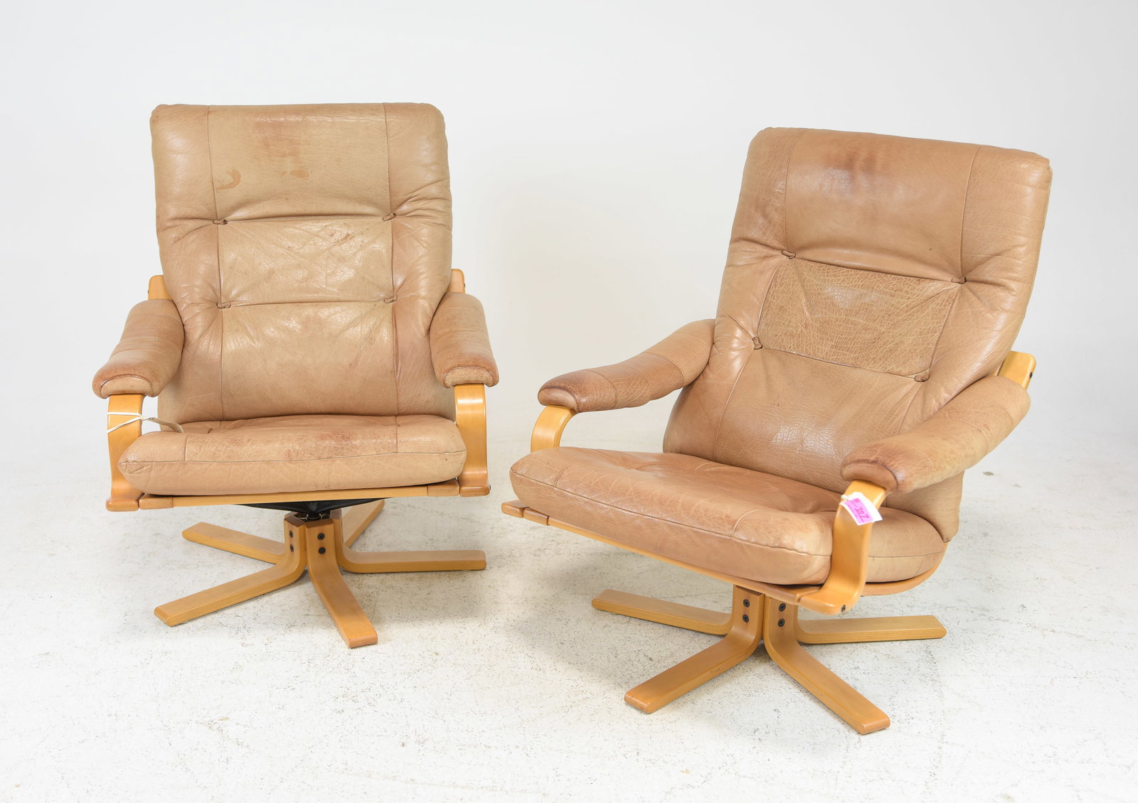 Danish Mid Century Modern Pair of Leather Lounge Chairs (1 of 7)