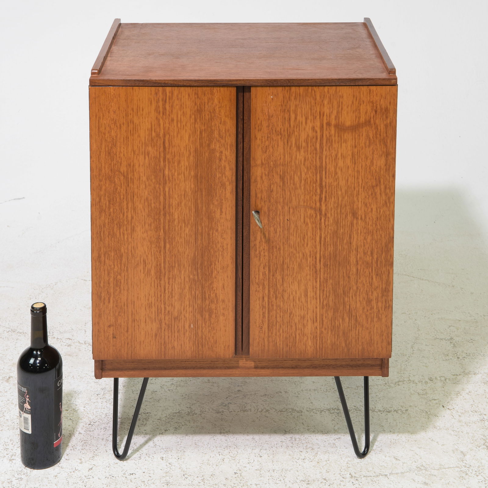 Mid Century Record Cabinet on Hair Pin Legs #2 (1 of 7)